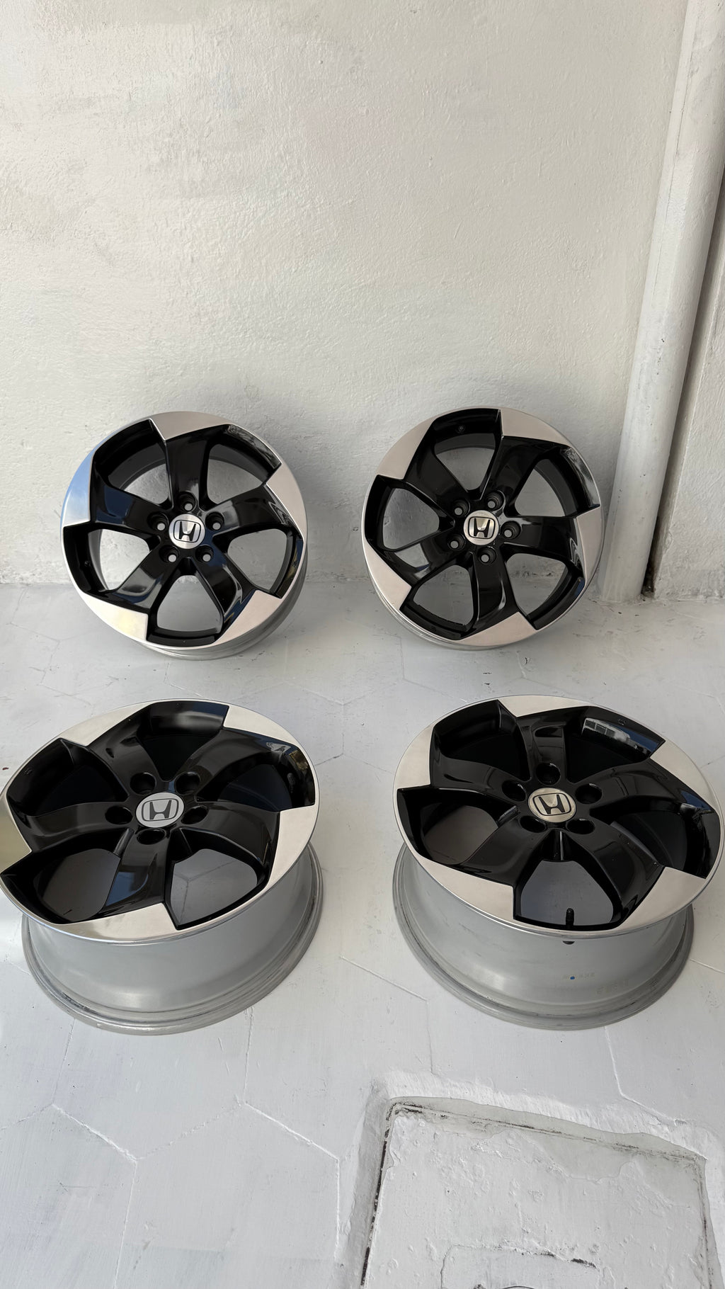 4 Rines 17” Honda CR-V, HR-V, Accord, Civic y Element Originales Seminuevos 5x114