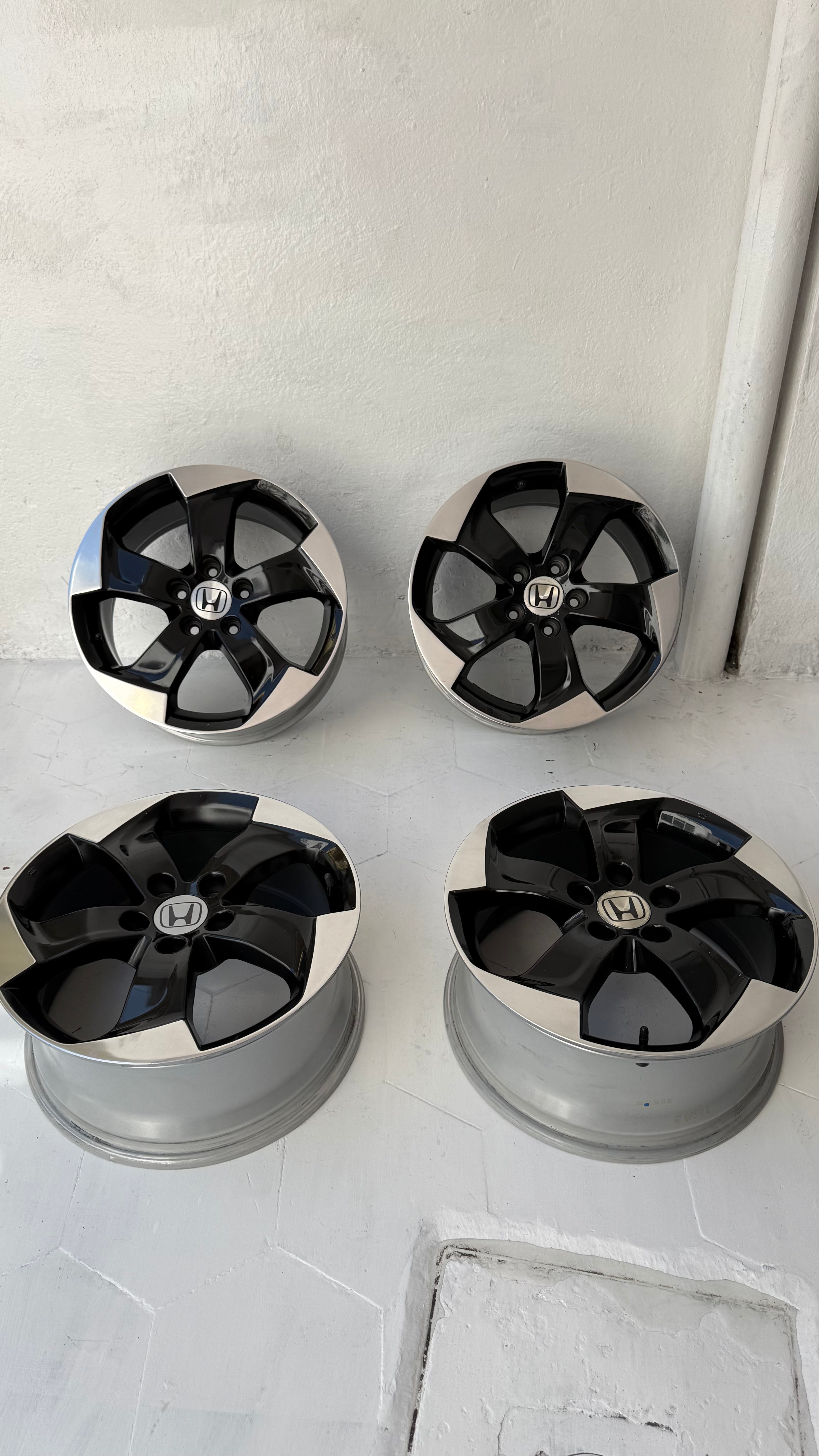 4 Rines 17” Honda CR-V, HR-V, Accord, Civic y Element Originales Seminuevos 5x114