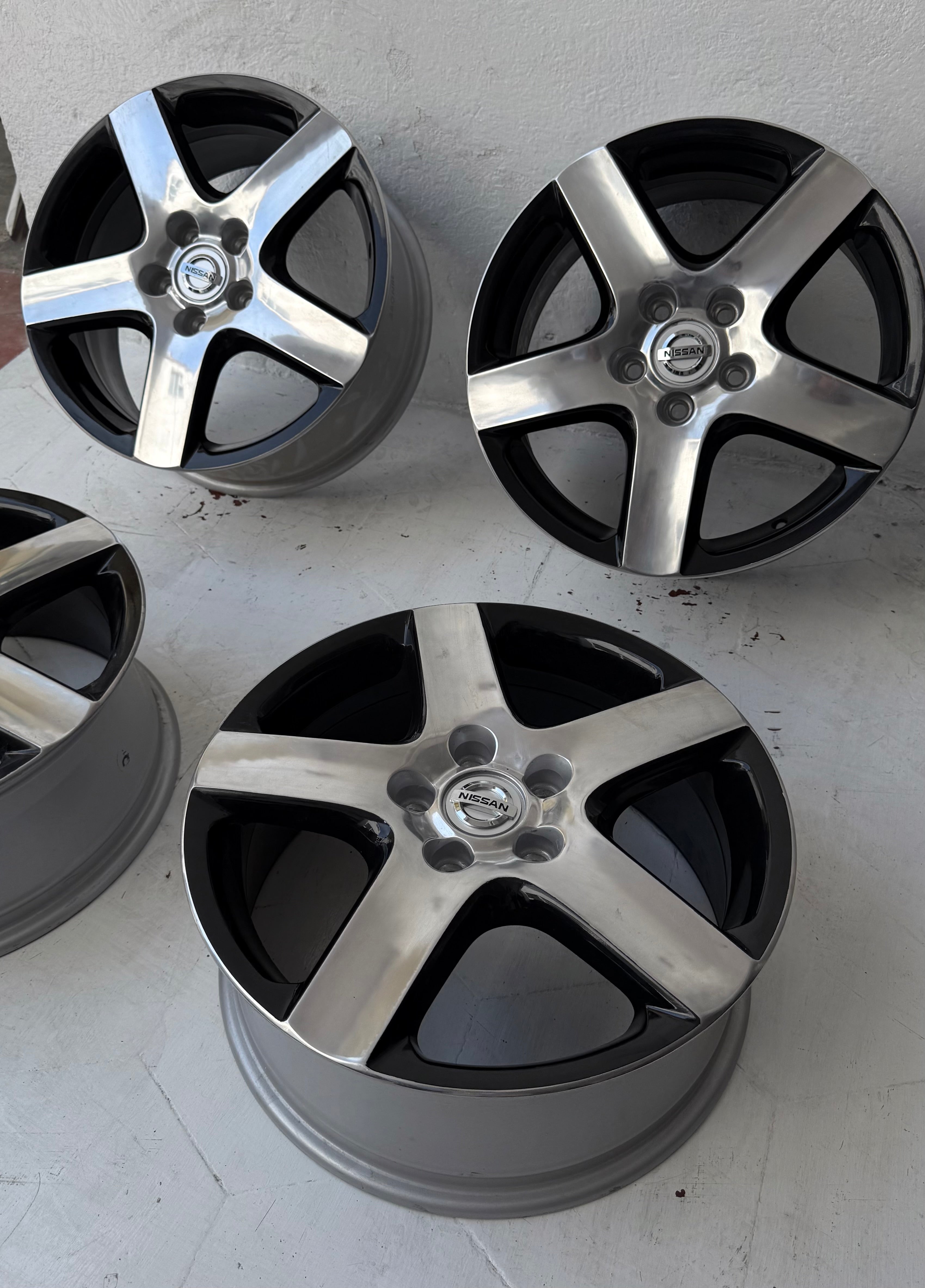4 Rines 17” Ronal para Nissan Sentra, Altima, X-Trail y Rogue – 5×114