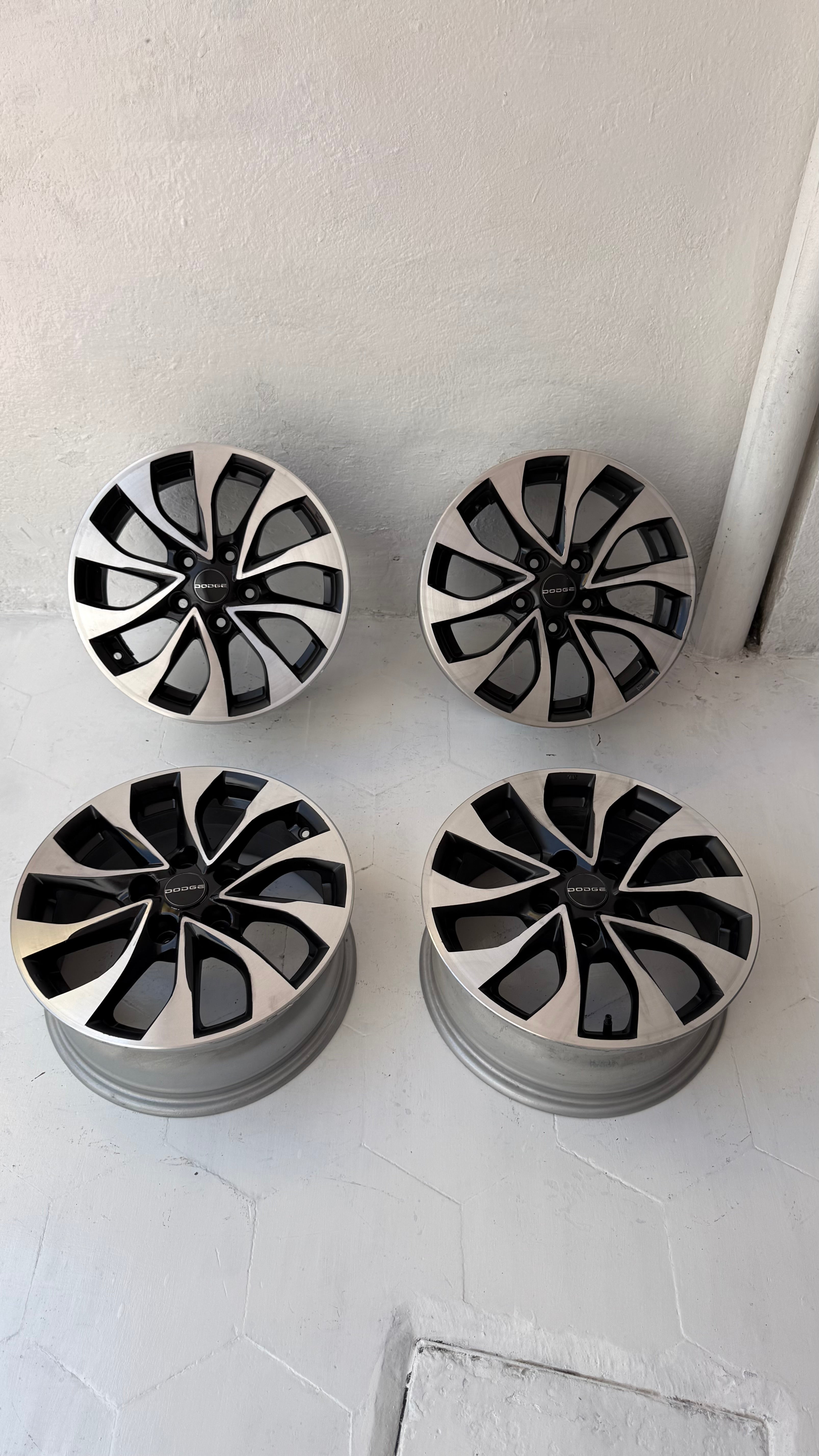 4 rines 16 dodge jeep compás liberty patriot nitro
Voyaguer caravan avenger 
$7990 5-114 seminuevos