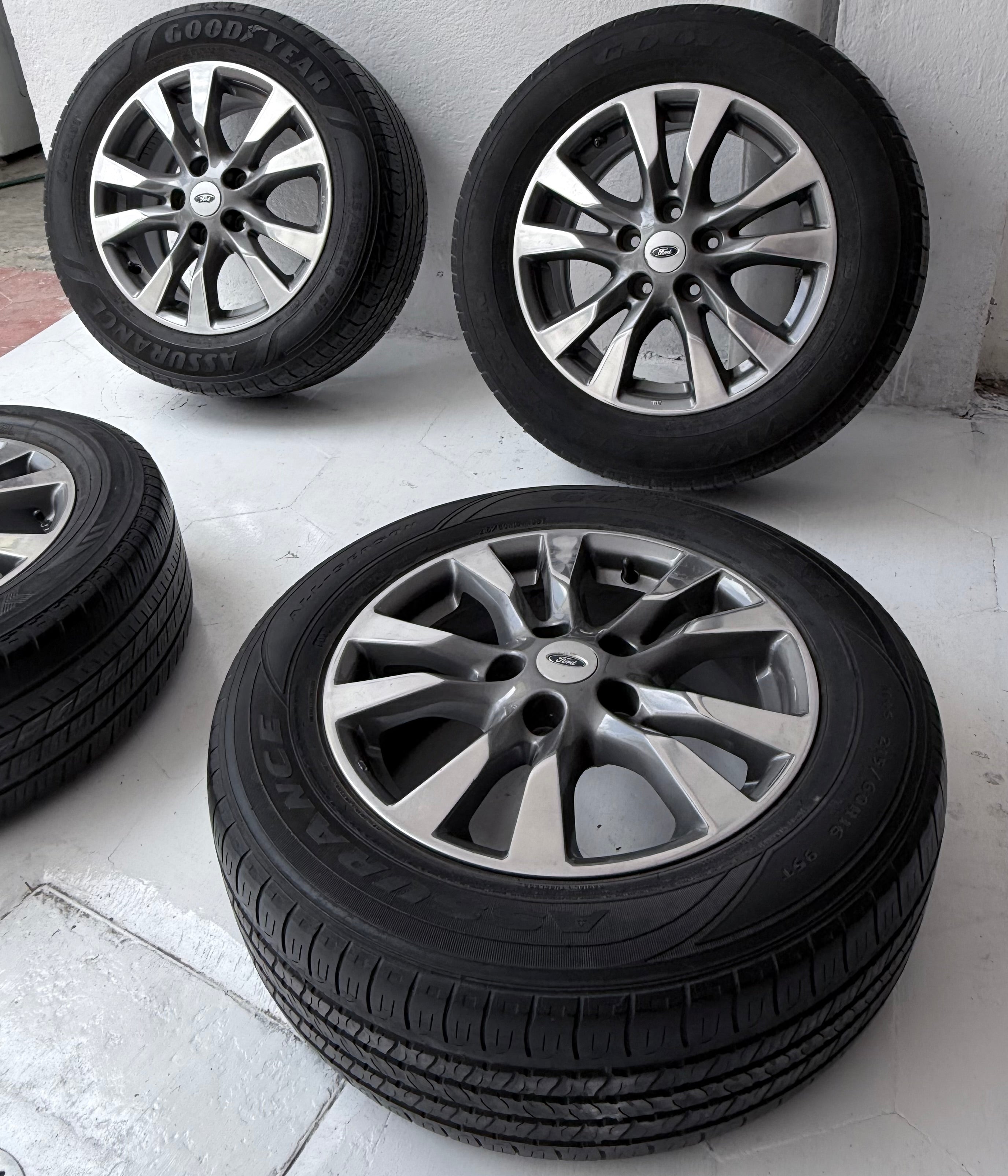 4 Rines con llantas 16” Ford Mustang, Ranger y Explorer – 5×114