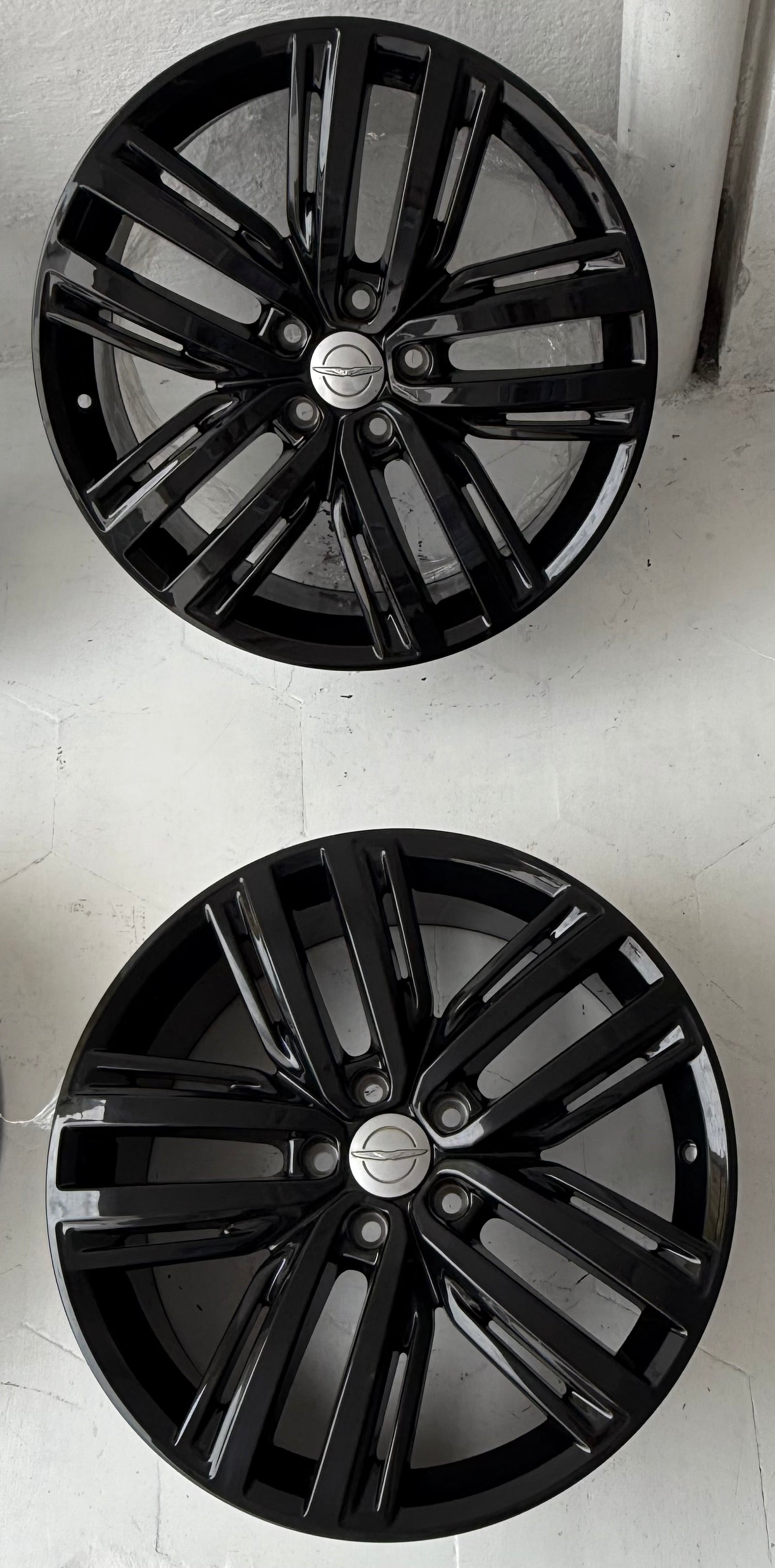 4 Rines Nuevos 19” Dodge Charger, Nitro, Liberty y Jeep Patriot, Compass – 5×114