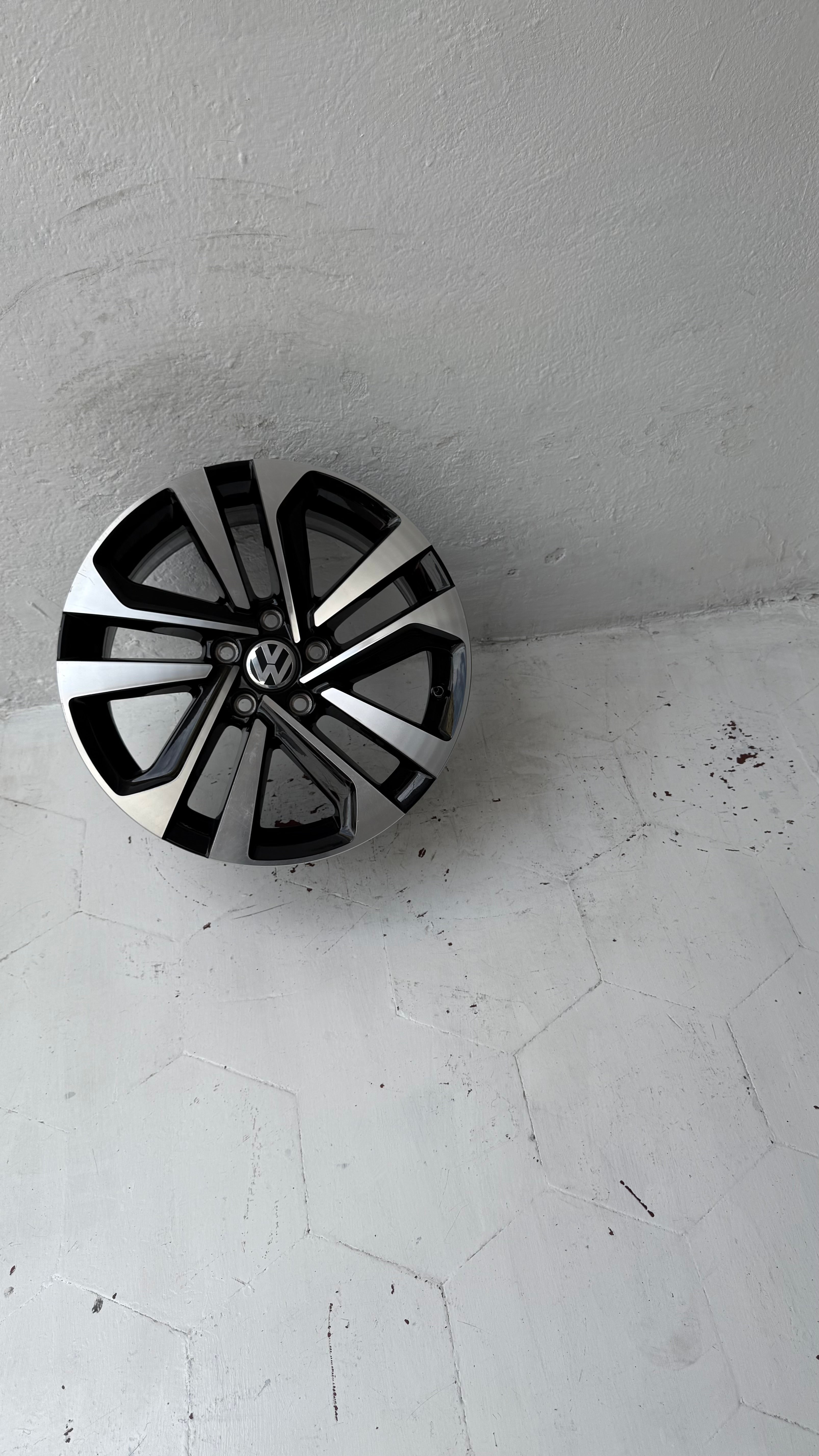 1 Rin 17” Volkswagen Tiguan R-Line – 5×112
