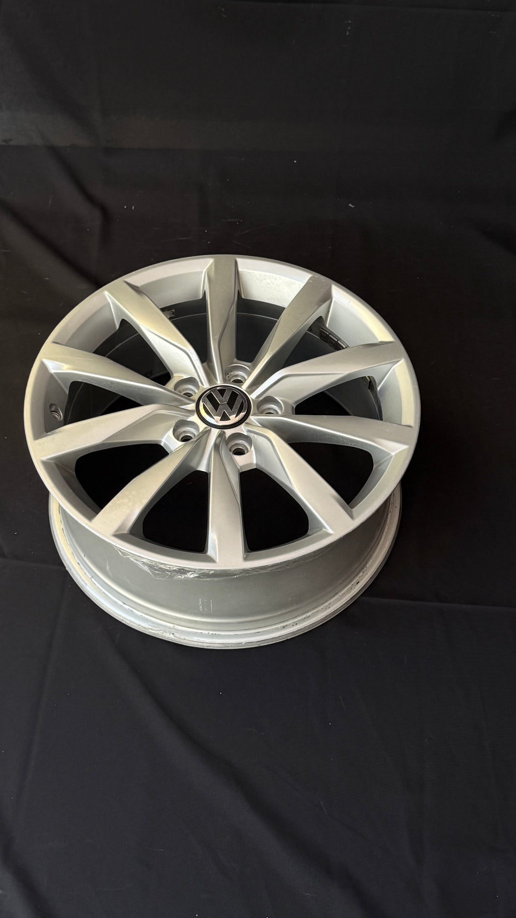 4 Rines 17” Volkswagen Golf TSI MK6 MK7 Originales Nuevos 5x112