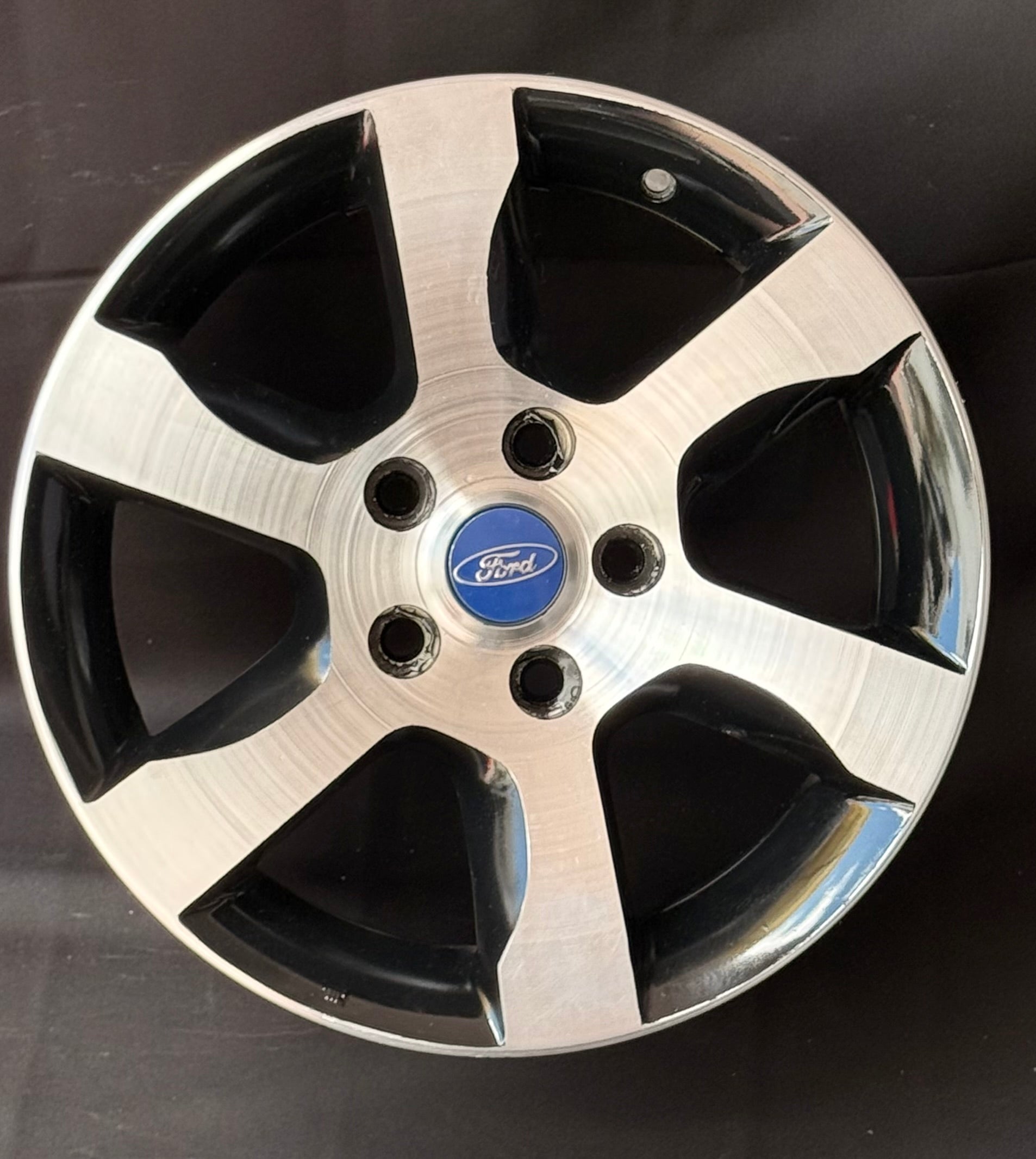 4 Rines 16” Ford Mustang, Ranger y Explorer – 5×114