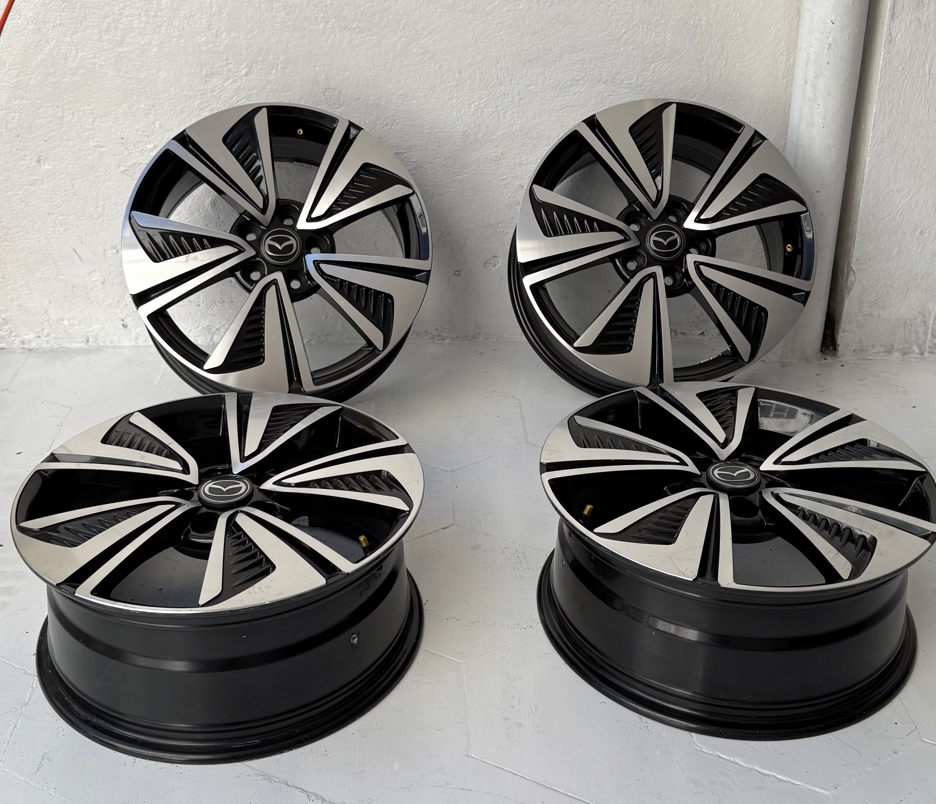 4 Rines 17” Mazda 3, Mazda 6, CX-3, CX-5 y CX-7 Nuevos y Originales 5x114