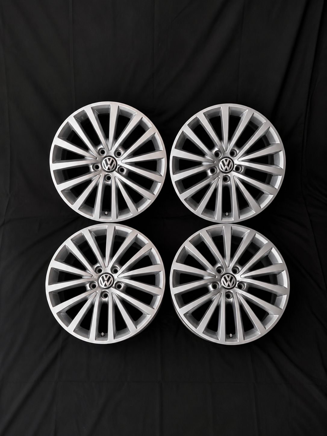 4 Rines 17” Volkswagen Jetta MK6 Sport Originales Seminuevos 5x112