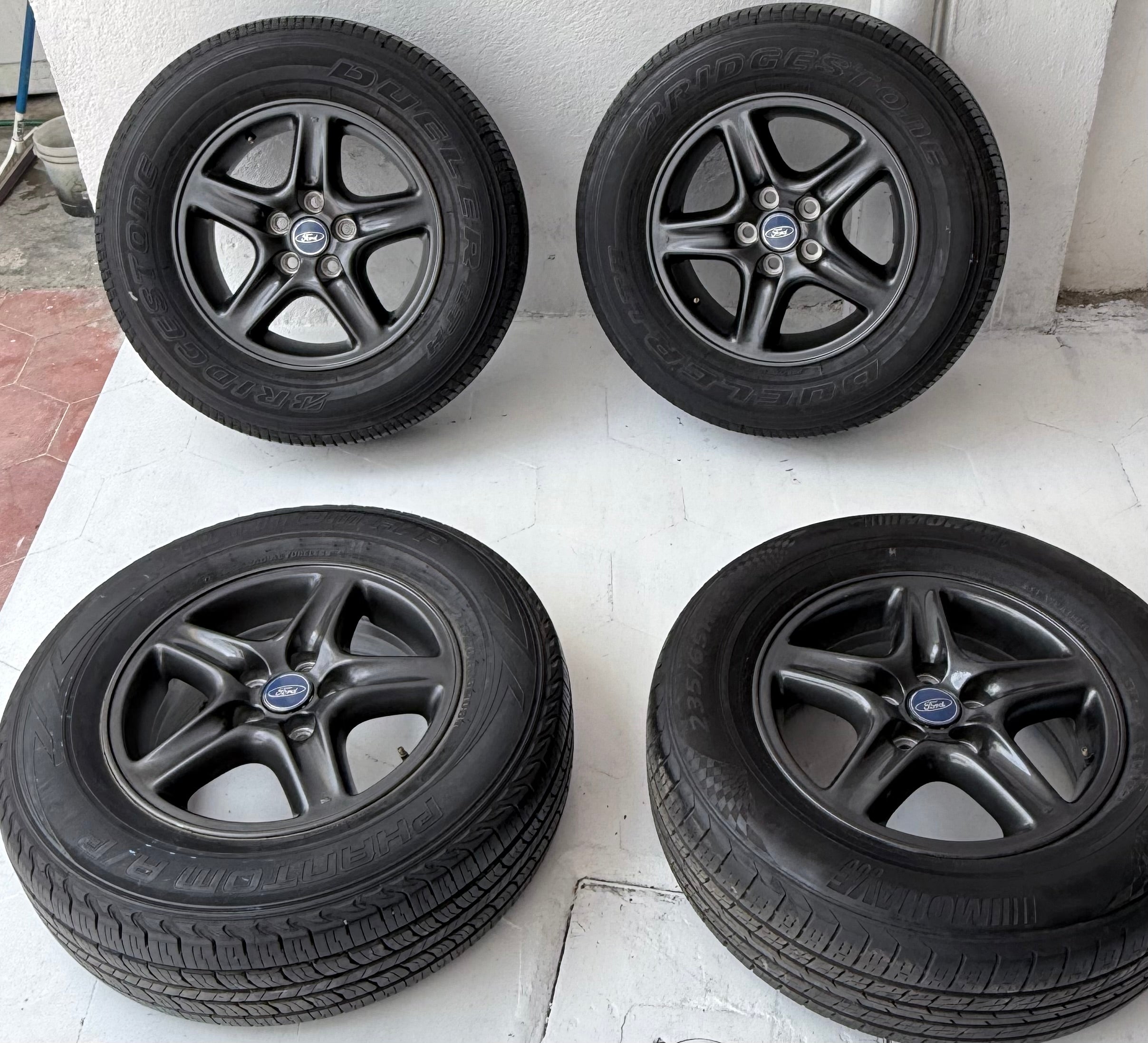 4 Rines con llantas 16” Ford Explorer, Ranger y Mustang – 5×114
