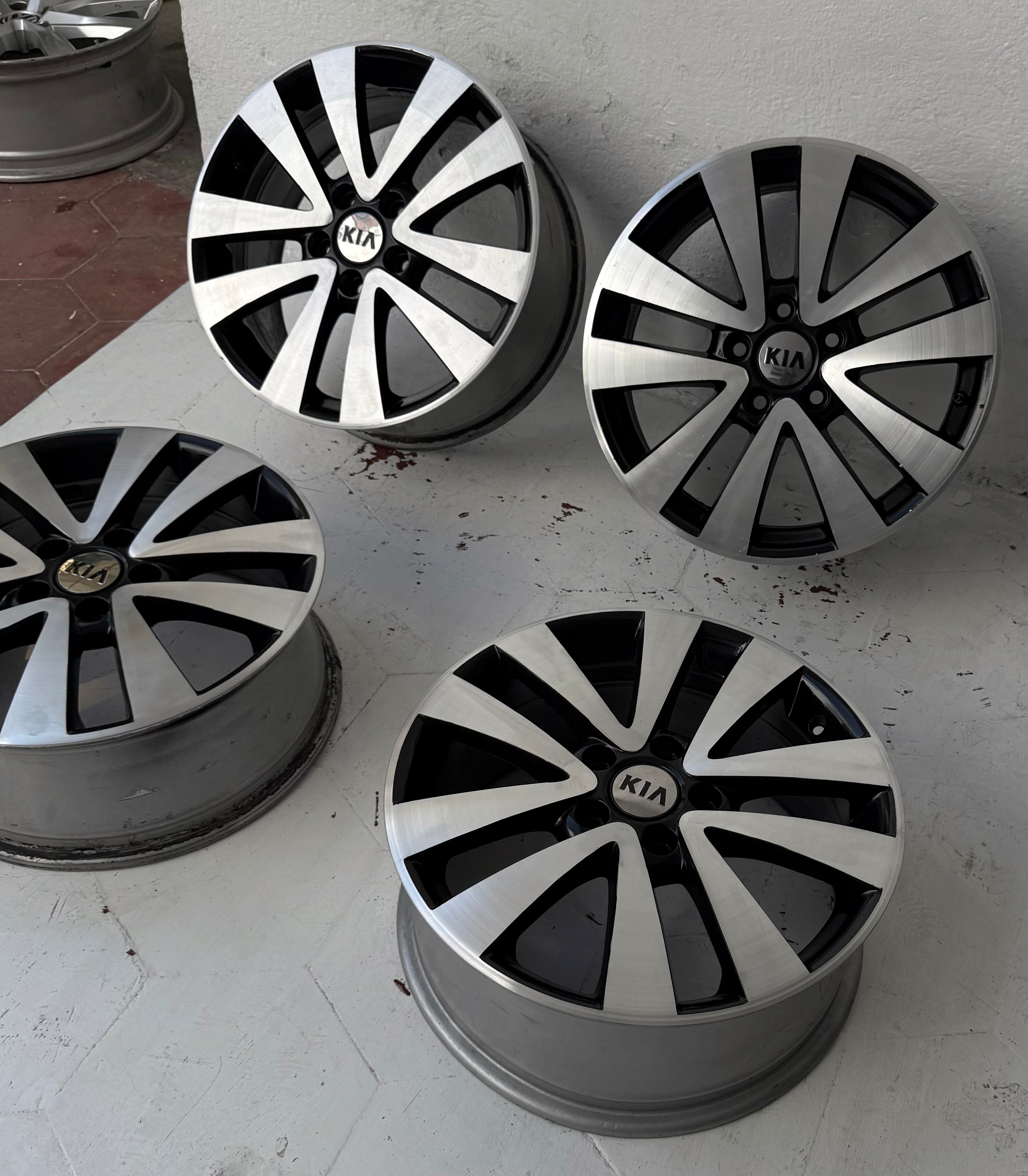 4 Rines 17” Kia – 5×114