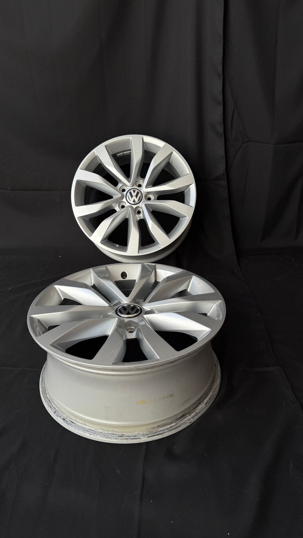 4 Rines 17” Volkswagen Originales Seminuevos Tiguan Taos Golf Jetta MK6 MK7 Passat New Beetle
