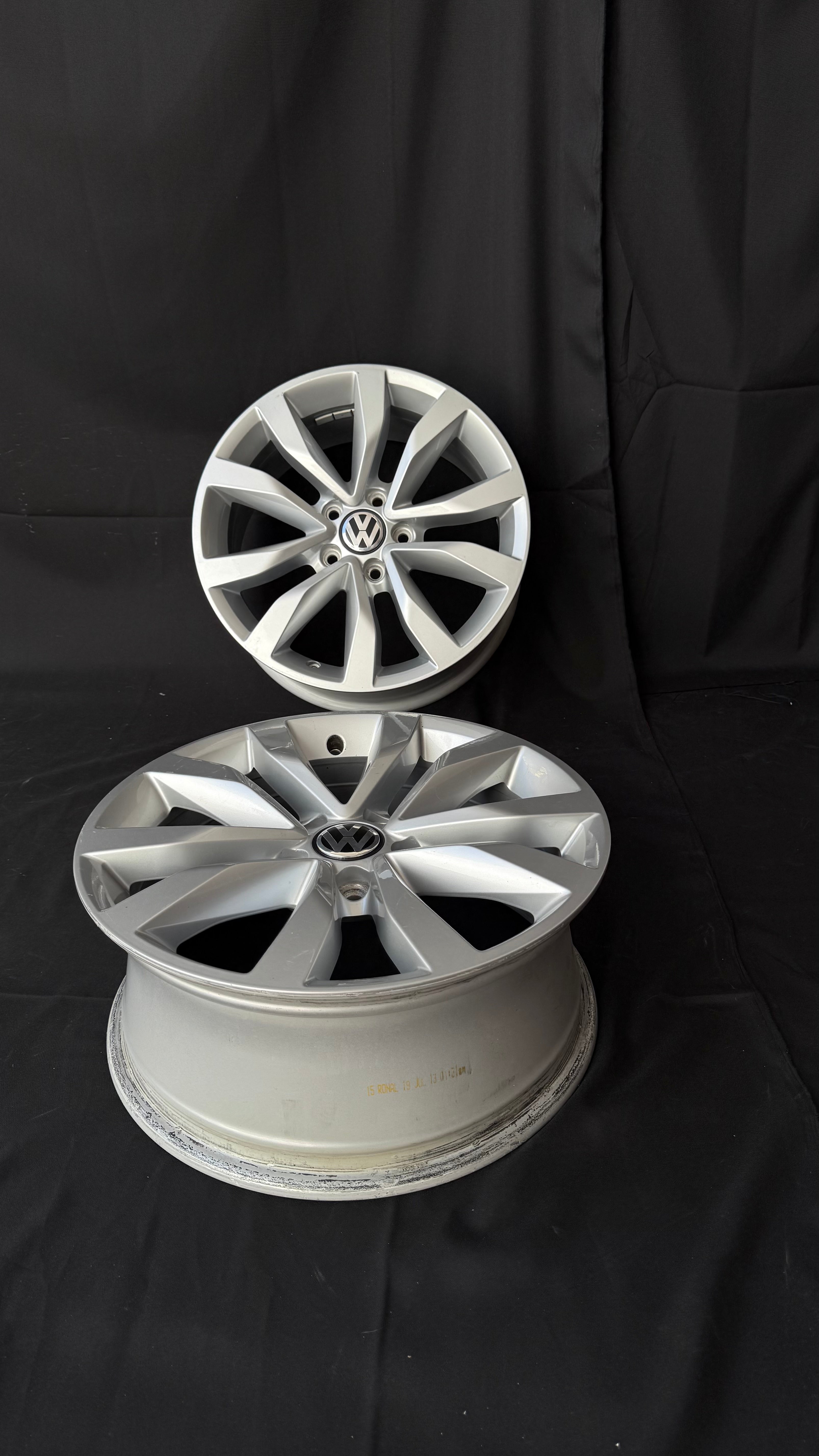 4 Rines 17” Volkswagen Originales Seminuevos Tiguan Taos Golf Jetta MK6 MK7 Passat New Beetle