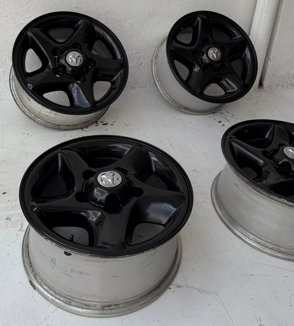 4 Rines 16” Dodge Ram – 5×139