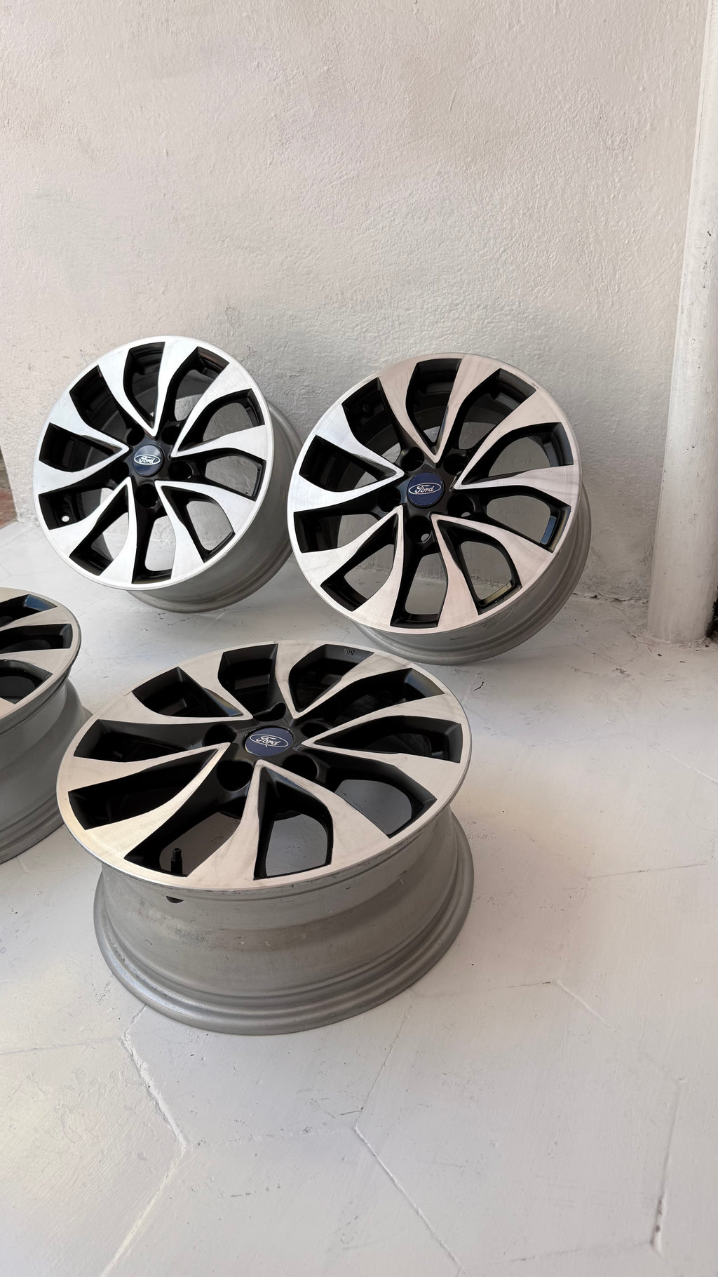 4 Rines 16” Ford Mustang, Ranger y Explorer Originales Seminuevos 5x114