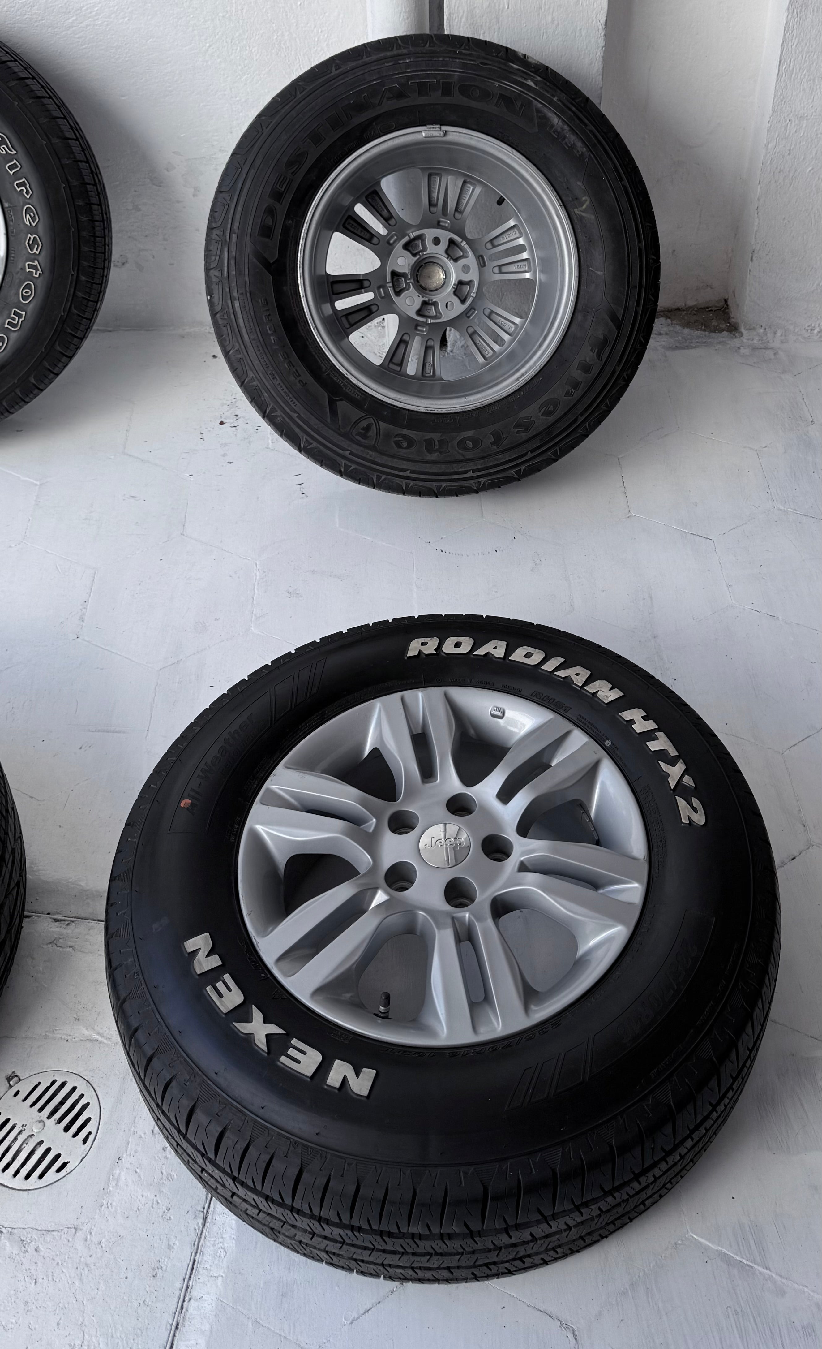 4 Rines con llantas 16” Jeep Liberty, Patriot, Compass, Wrangler, Dodge Nitro, Caravan y Voyager – 5×114