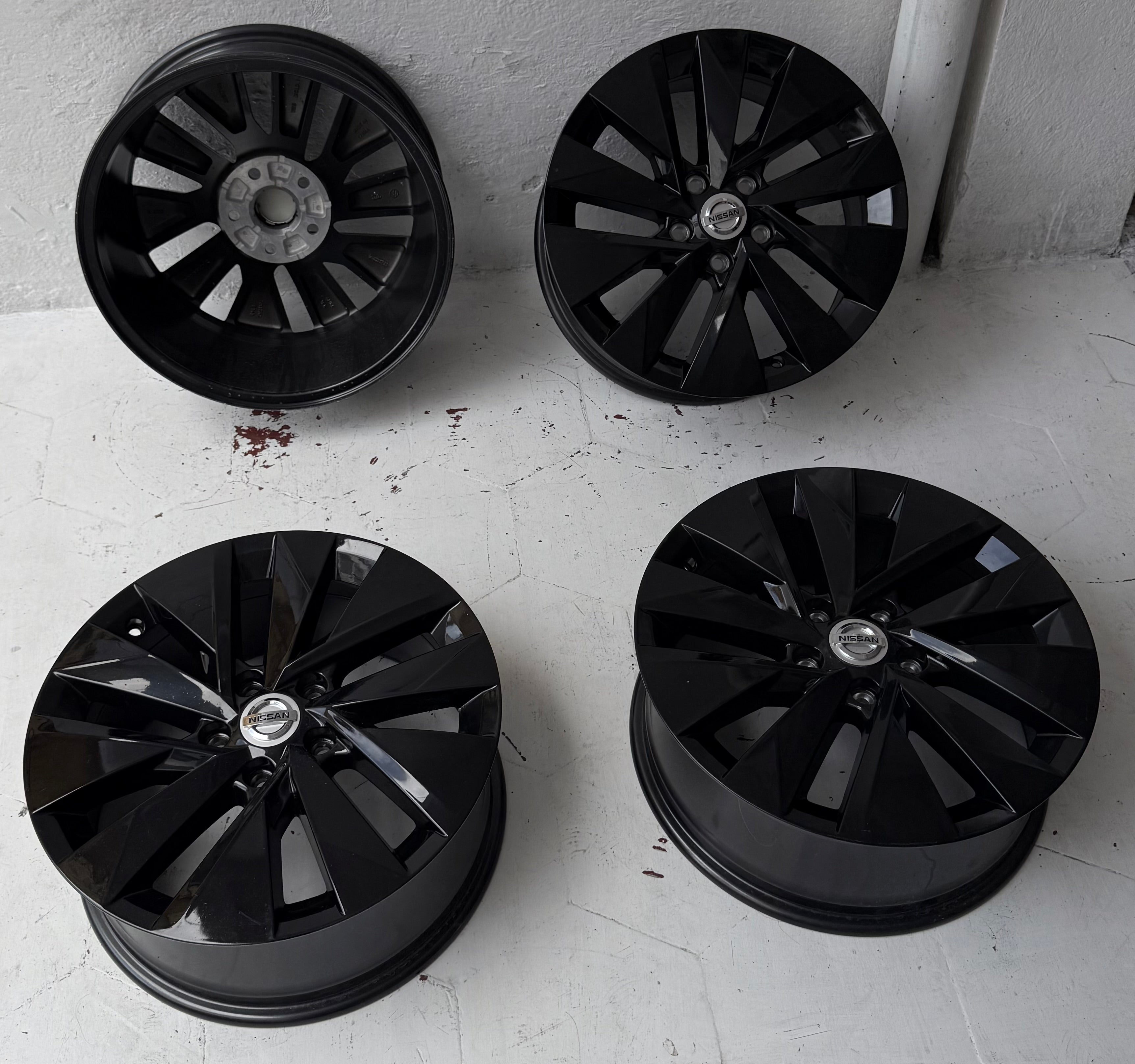 4 Rines 17” Nissan – 5×114