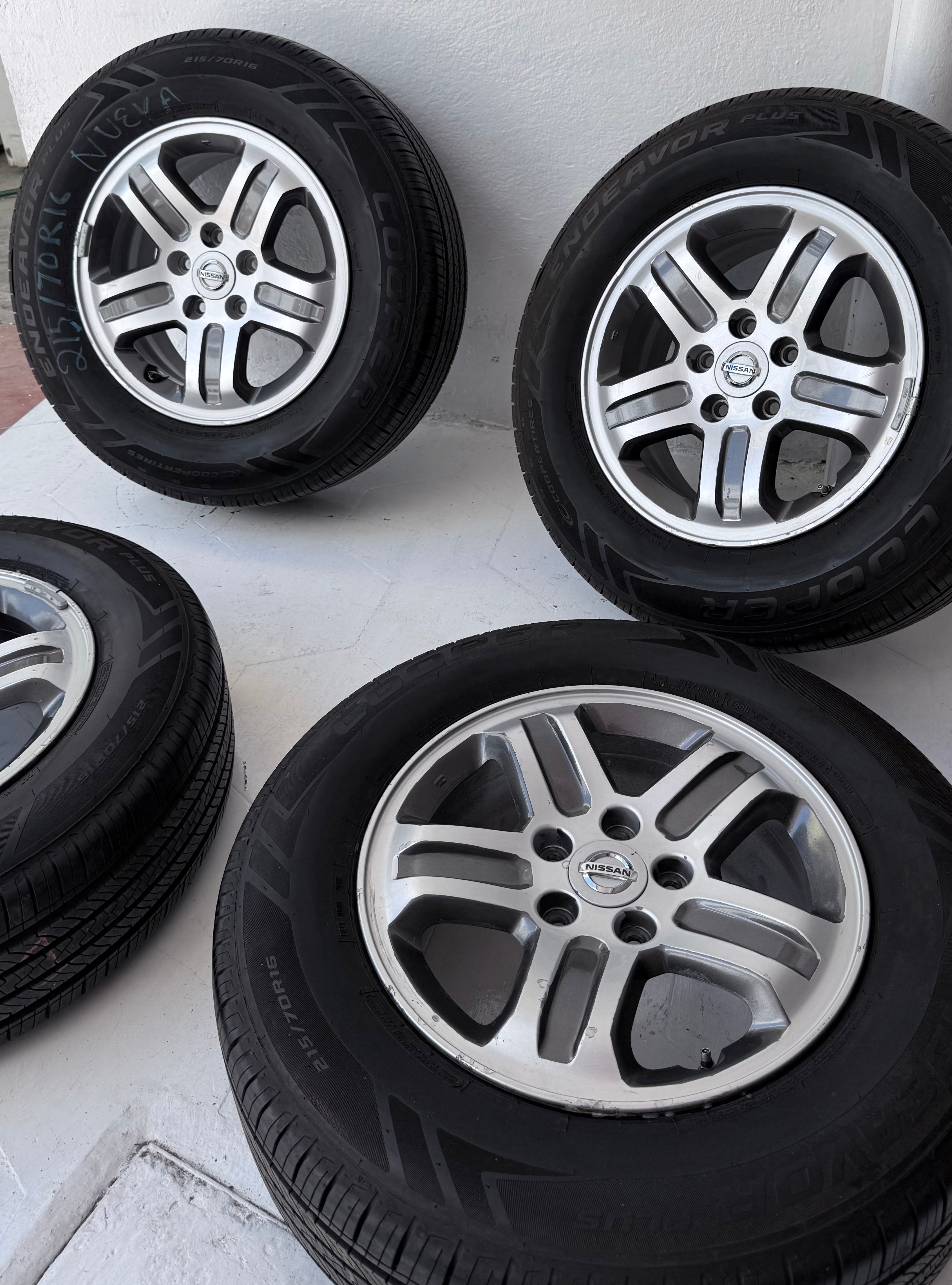 4 Rines con llantas 16” Nissan X-Trail, Rogue, Juke y Altima – 5×114
