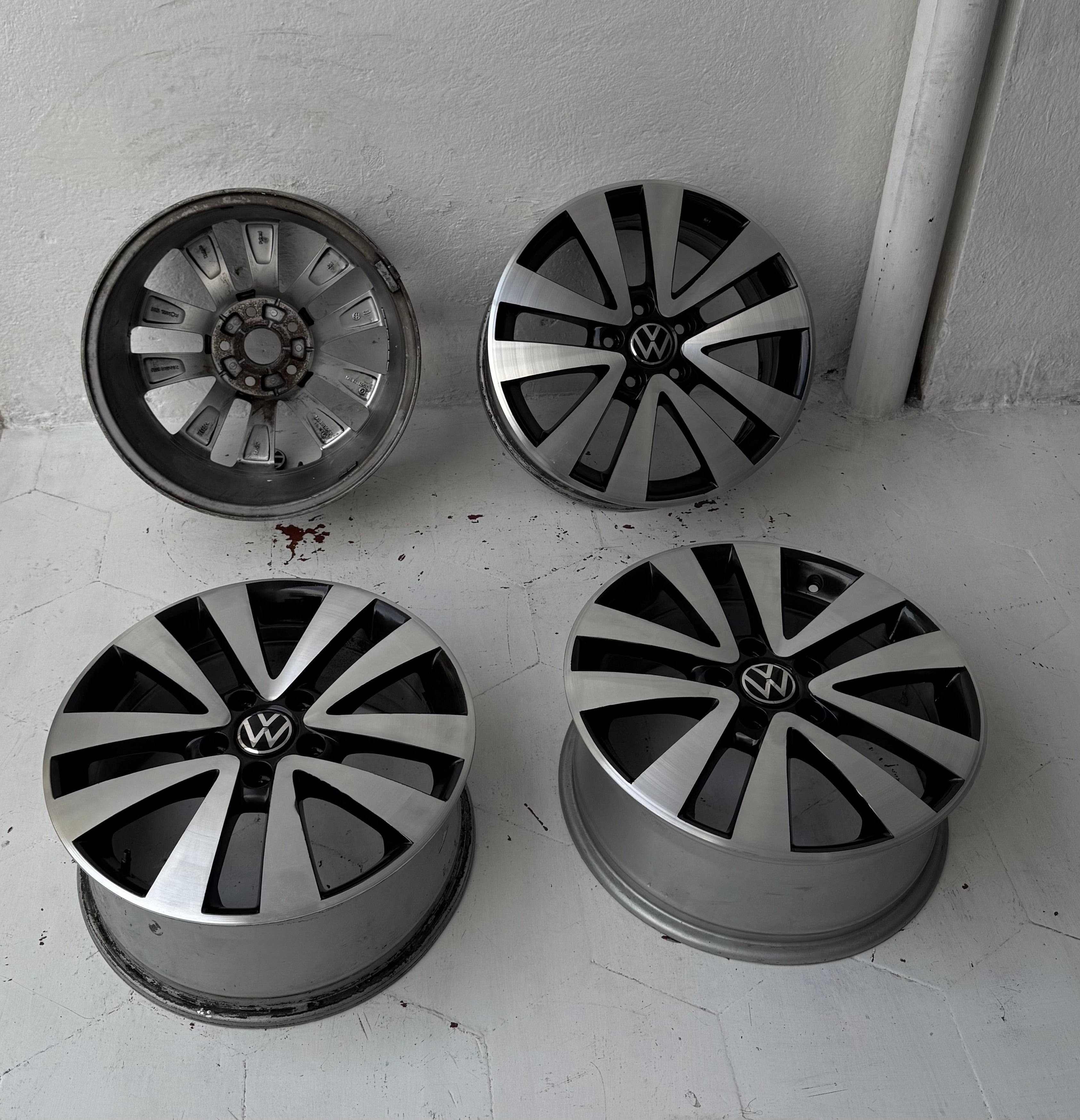 4 Rines 17” Volkswagen Golf / Jetta – 5×112