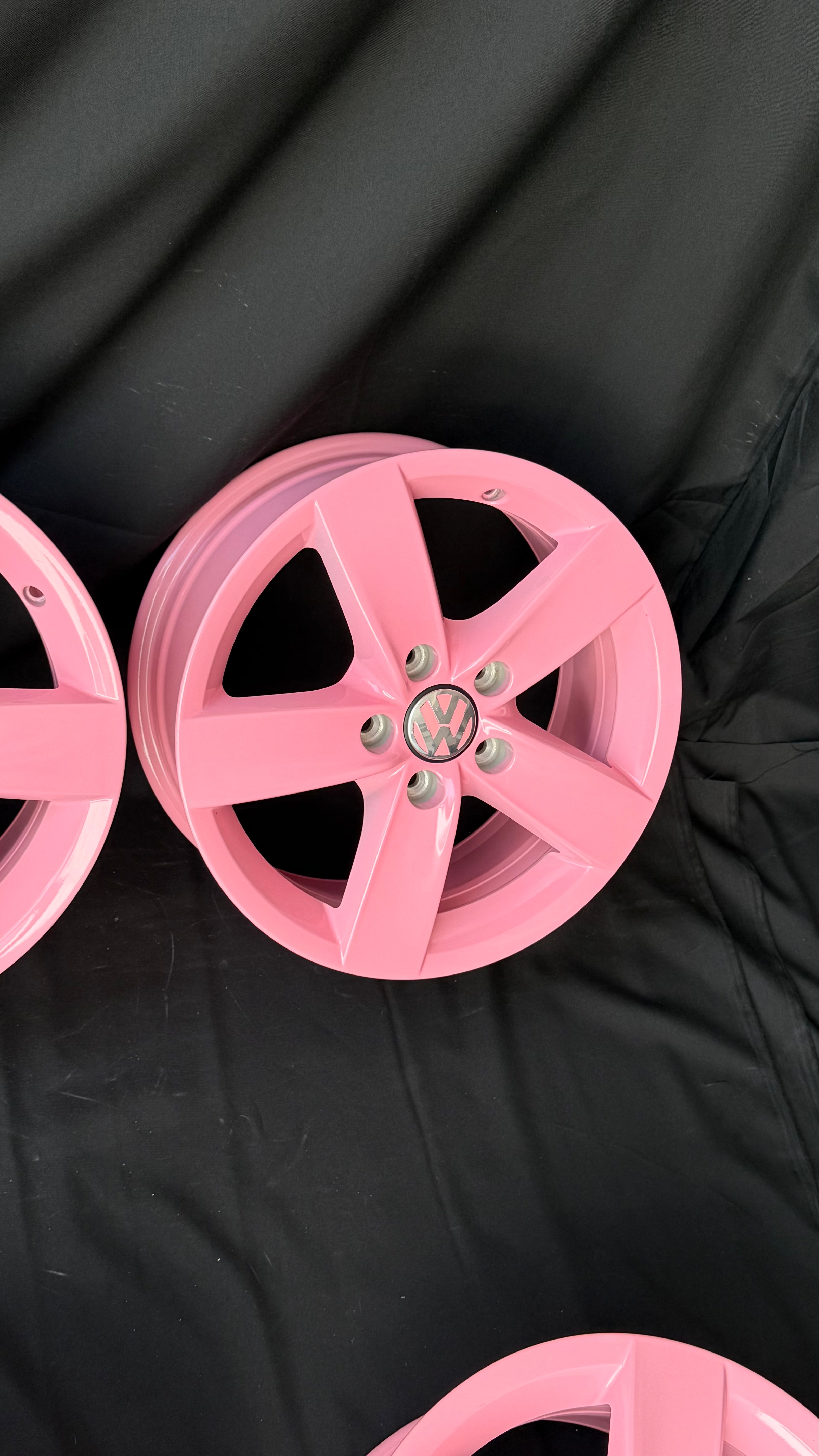 4 Rines 16” Edición Barbie Volkswagen New Beetle Nuevos y Originales