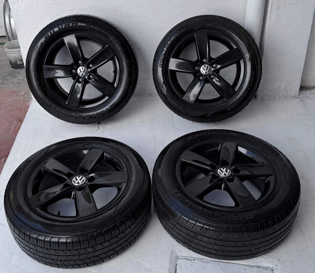 4 Rines con llantas 16” Volkswagen Golf, Jetta MK6 y Jetta MK7 – 5×112 | Black Piano