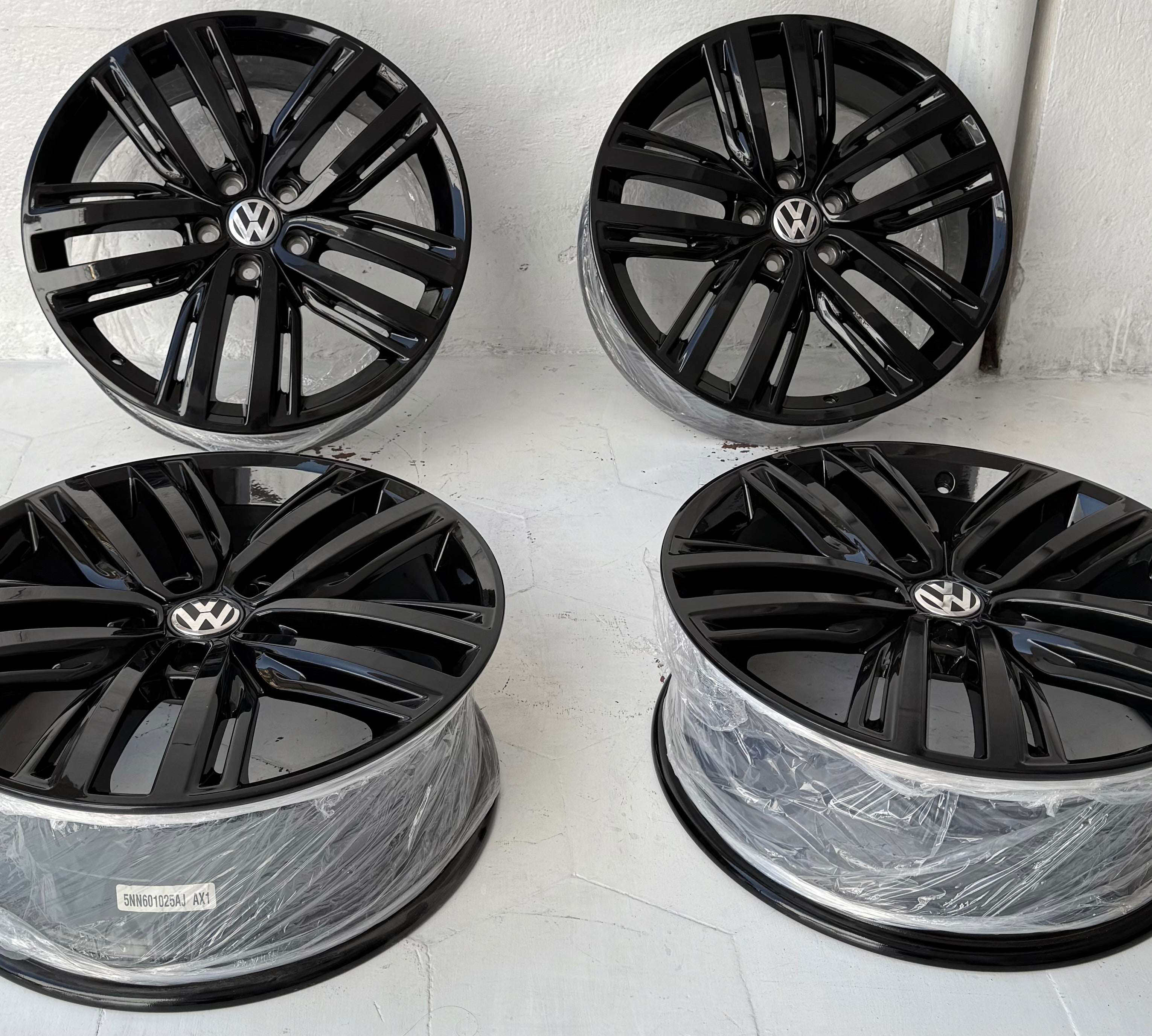 4 Rines Nuevos 19” Volkswagen Tiguan, Taos, Jetta MK7 y Jetta MK6 5X114