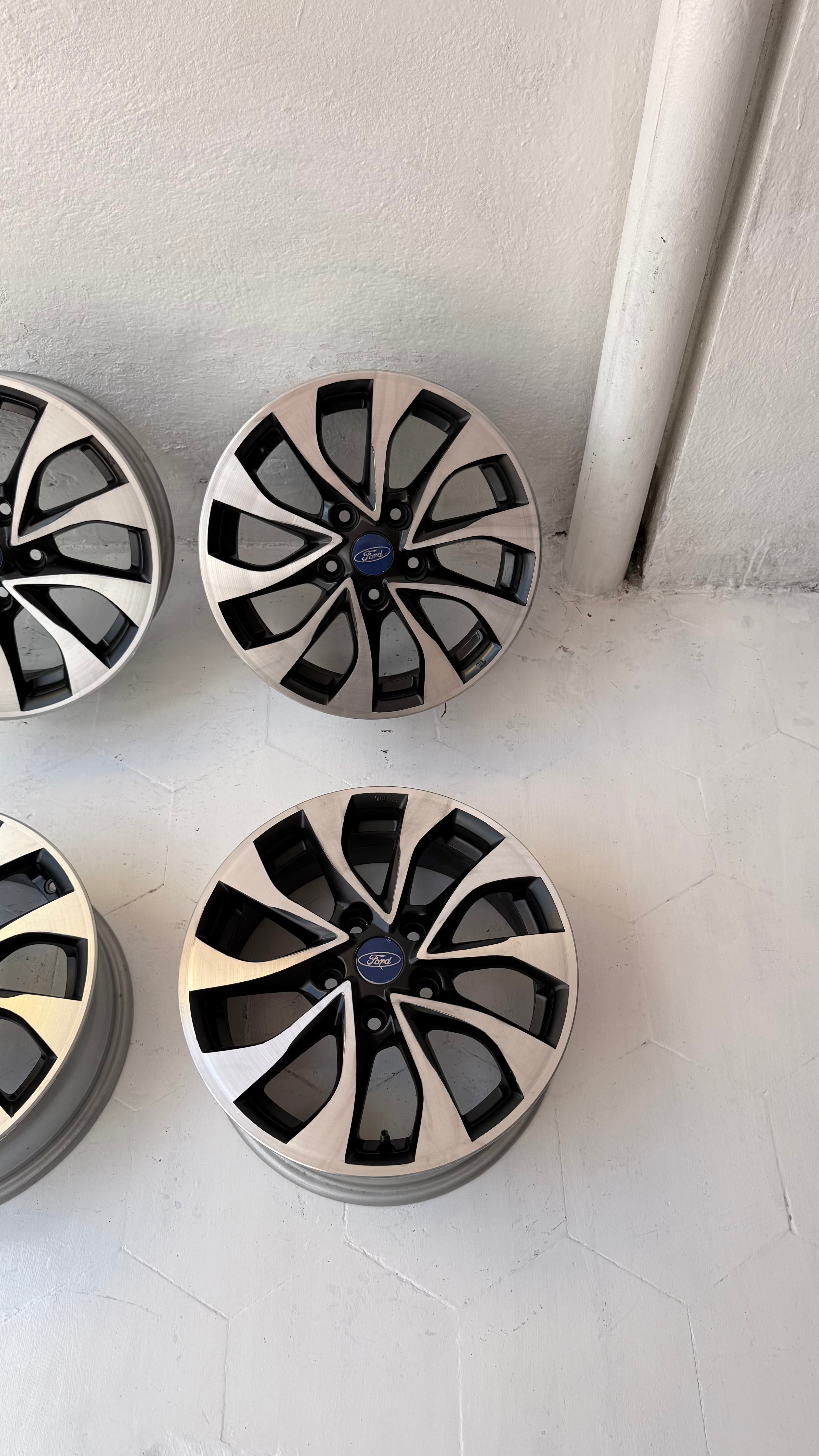 4 Rines 16” Ford Mustang, Ranger y Explorer Originales Seminuevos 5x114