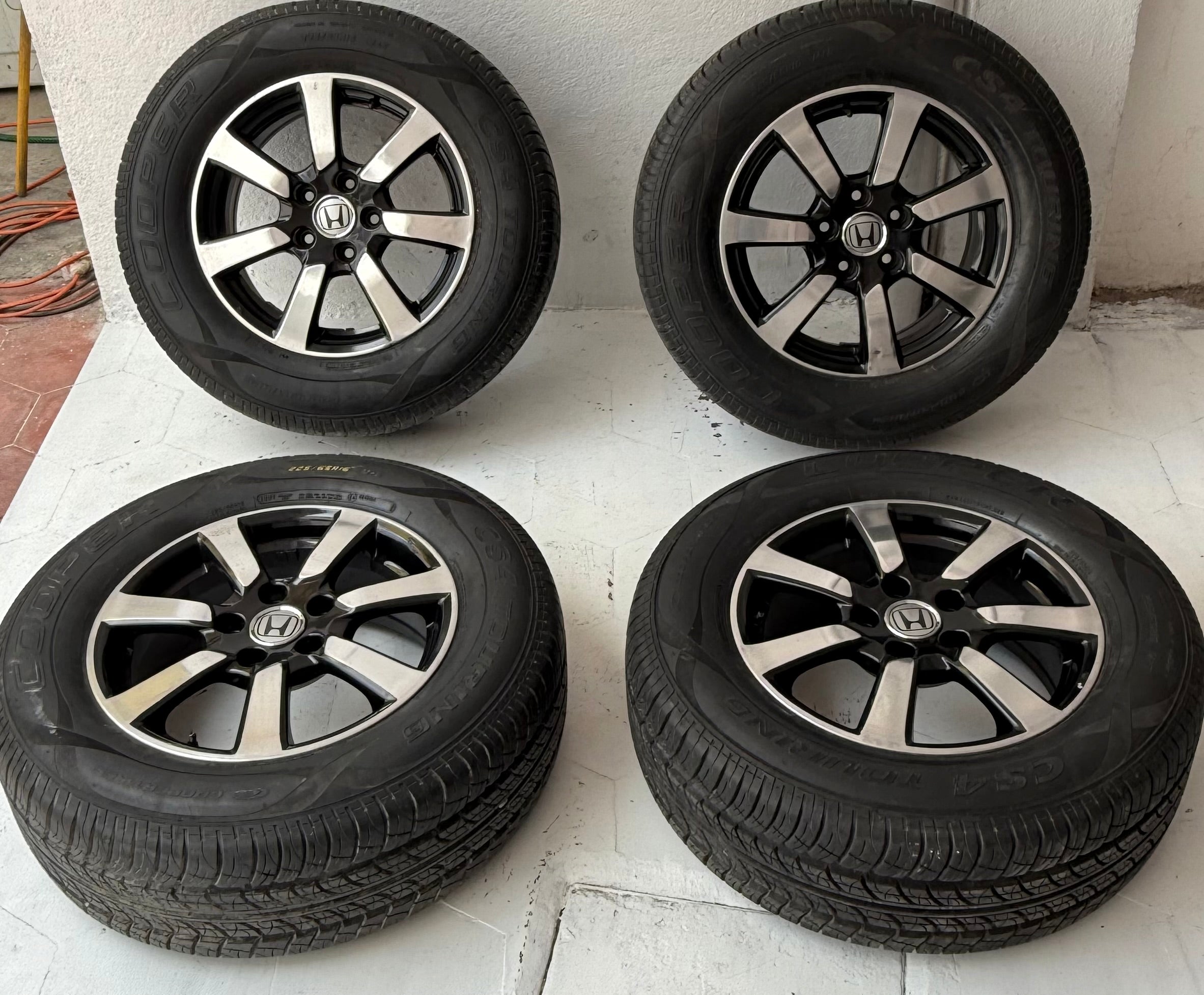 4 Rines con Llantas 16” Honda CR-V, HR-V, Accord y Civic – 5×114