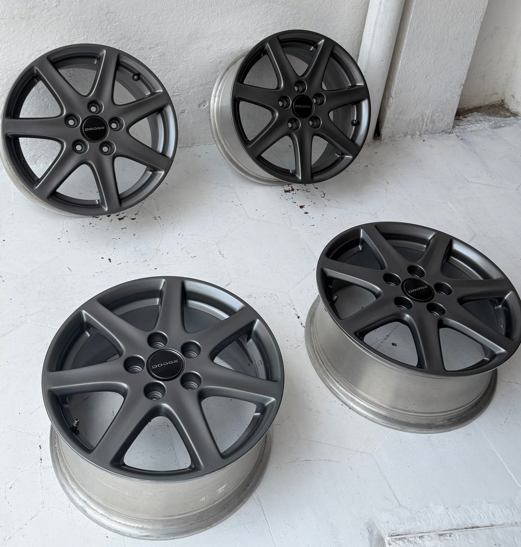 4 Rines 16” Dodge Caravan, Voyager, Avenger, Caliber, Jeep Liberty, Patriot y Nitro – 5×114