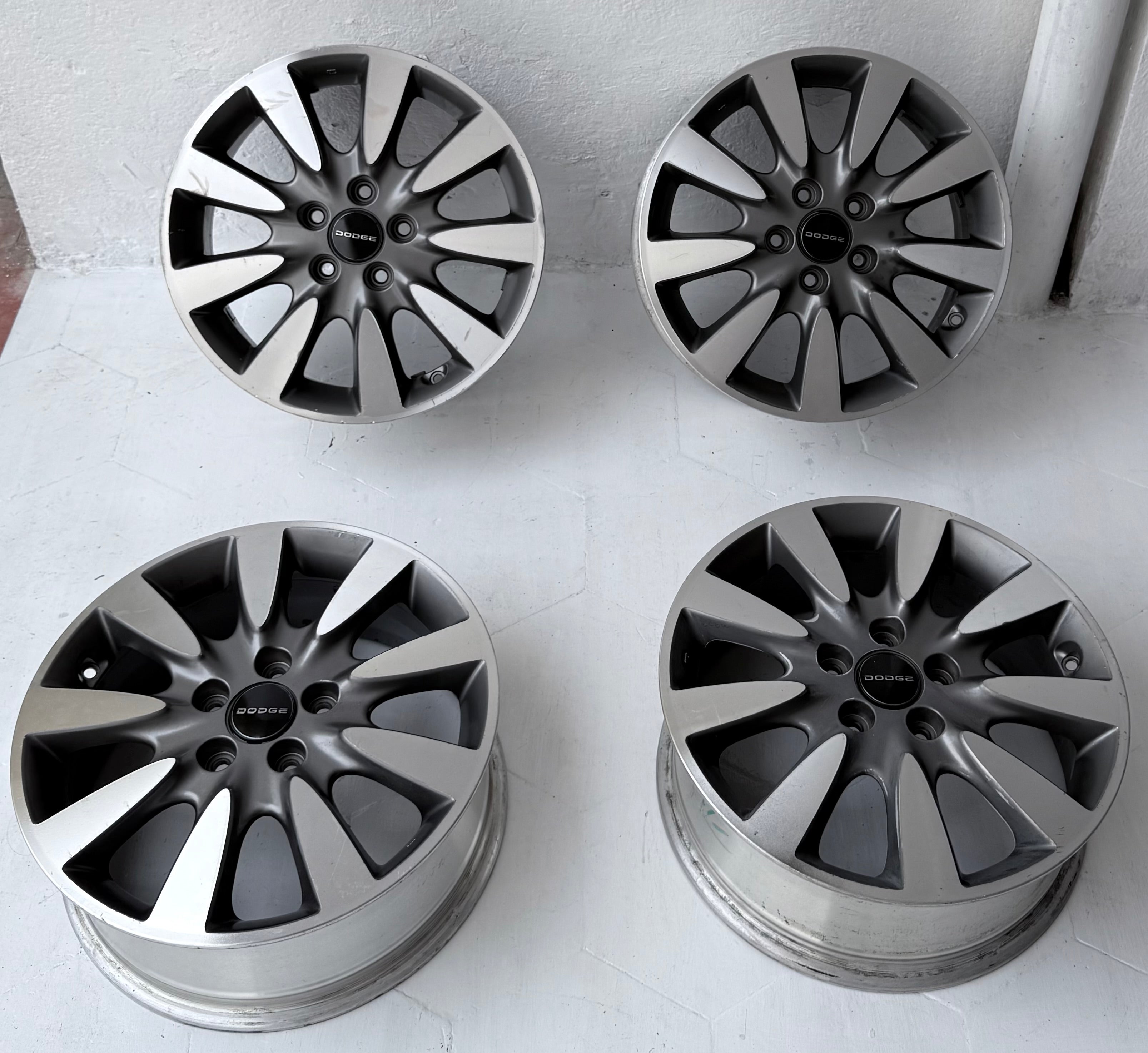 4 Rines 17” Dodge Voyager, Caravan, Nitro, Avenger y 300C – 5×114