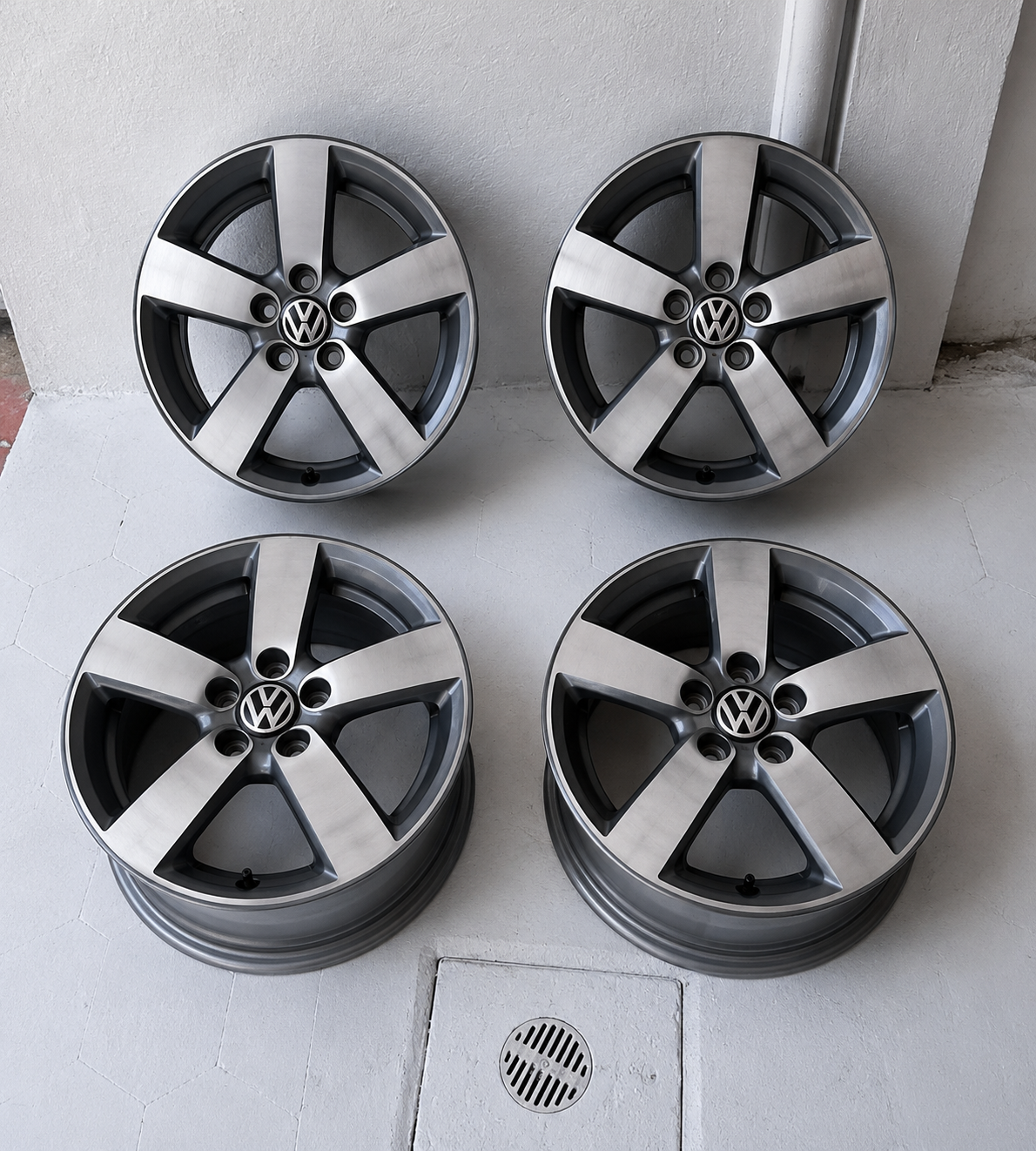 4 Rines 16” Volkswagen Jetta MK6, Jetta MK7, Bora, Passat y New Beetle – 5×112
