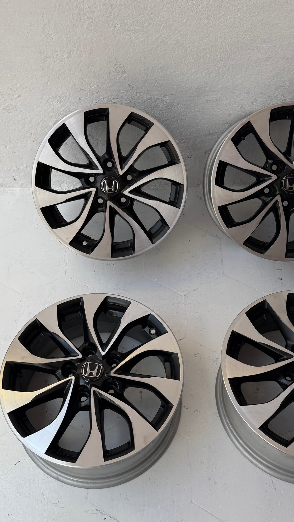 4 Rines 16” Honda CR-V, HR-V, Accord, Civic y Element Originales Seminuevos 5x114