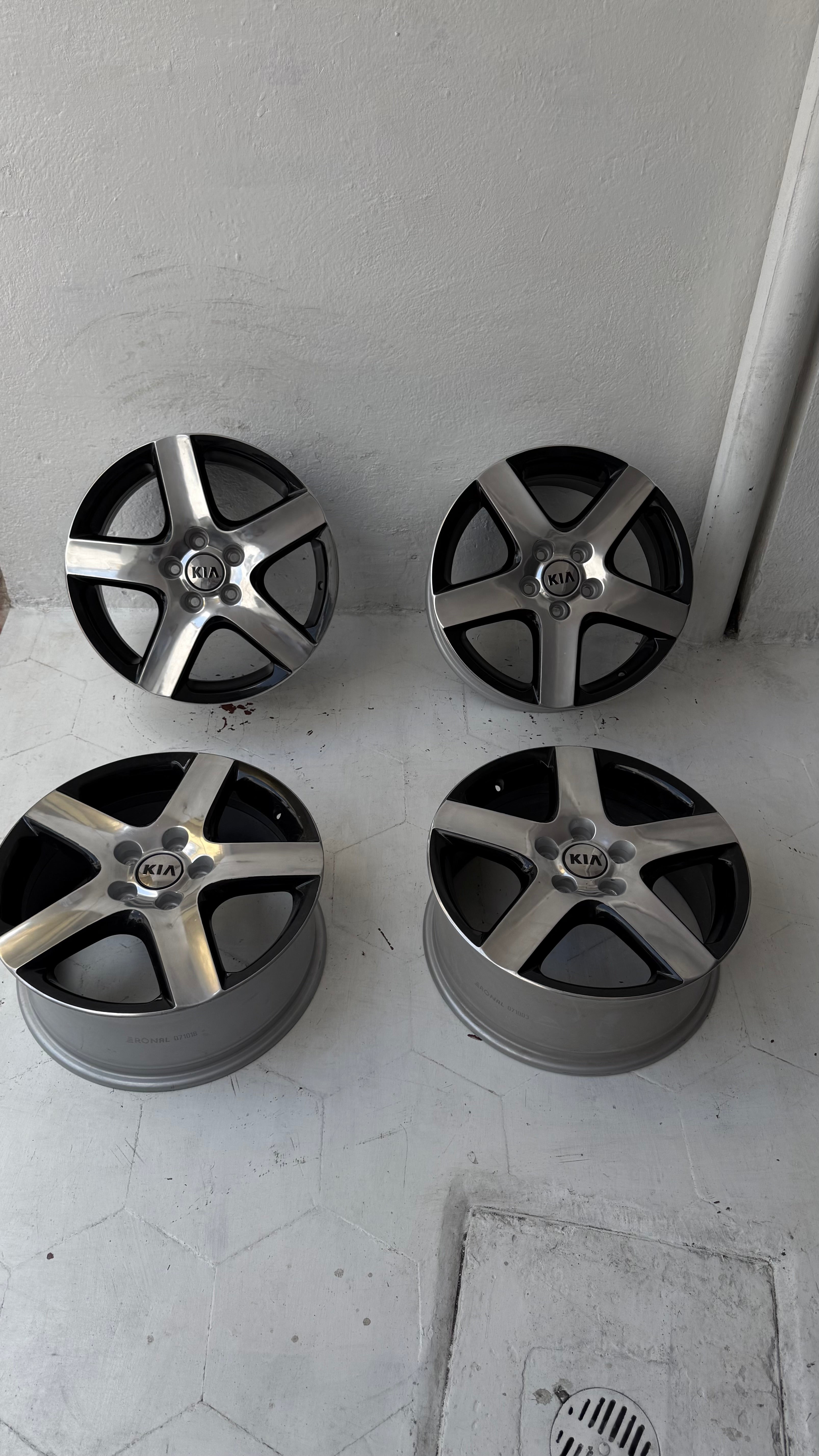 4 Rines 17” Ronal para Kia Forte, Sportage y Optima – 5×114