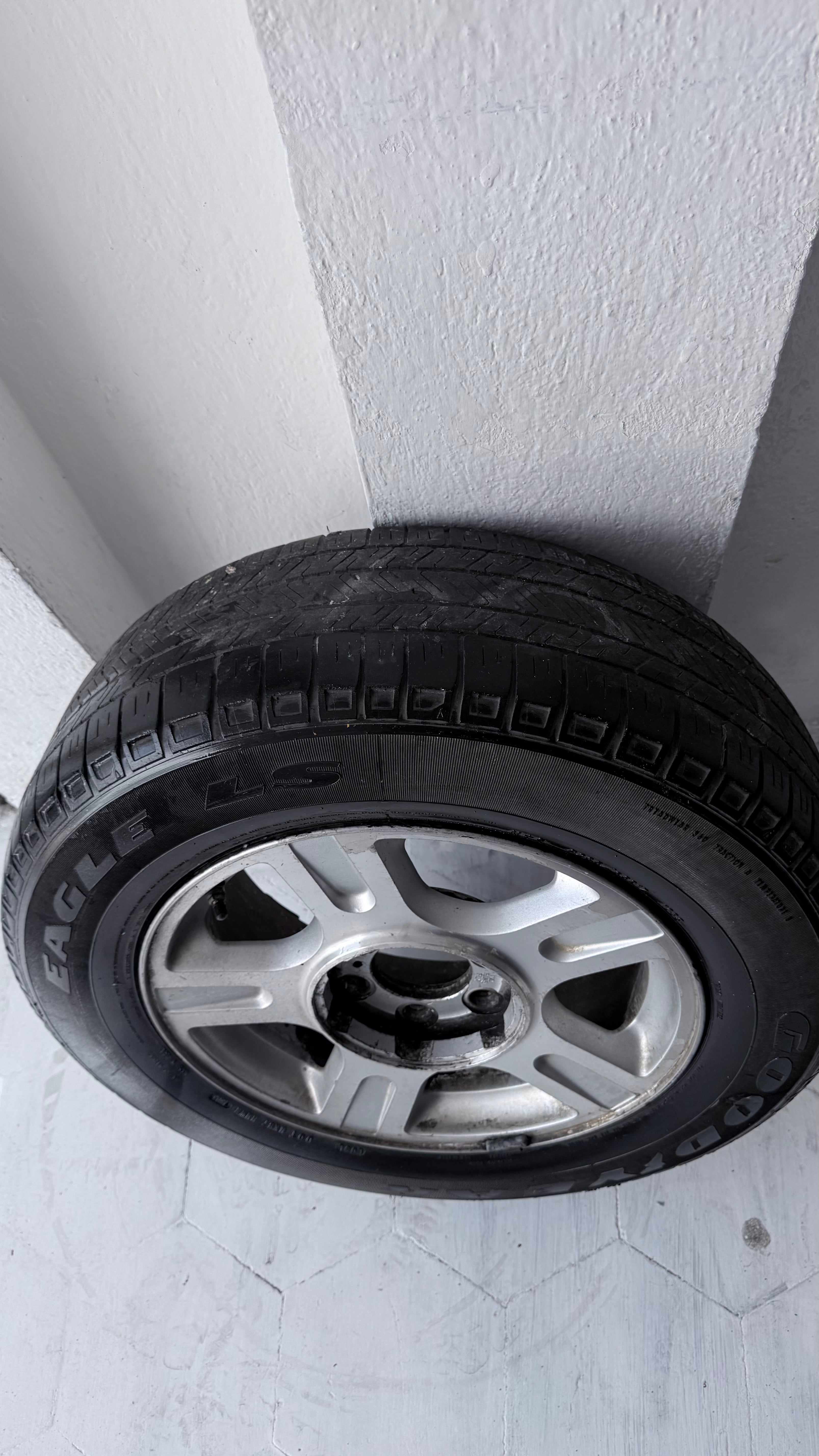 1 Rin 17” Ford F-150 – 6×135