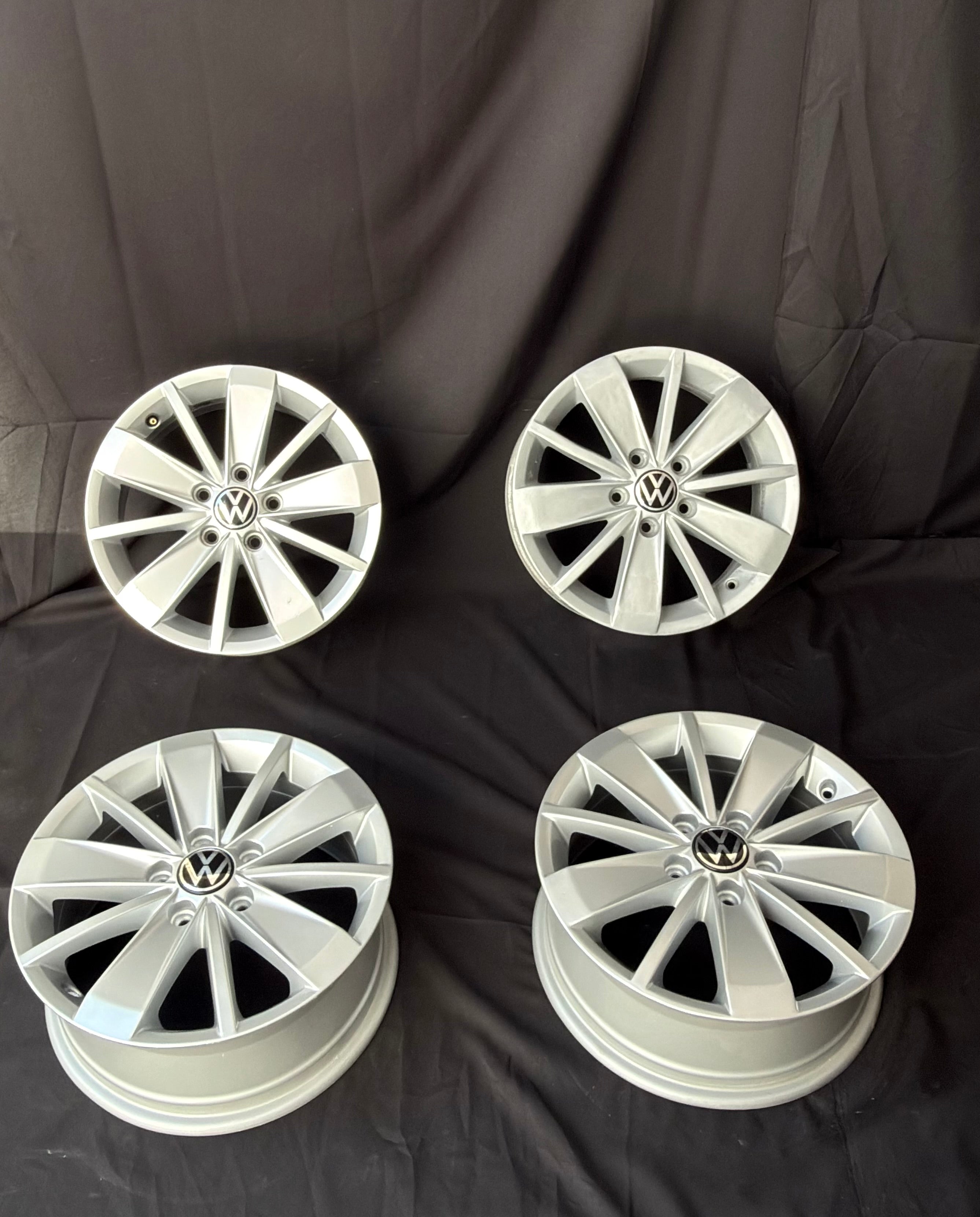 4 Rines 16” Volkswagen MK6 MK7 Originales Seminuevos 5x112