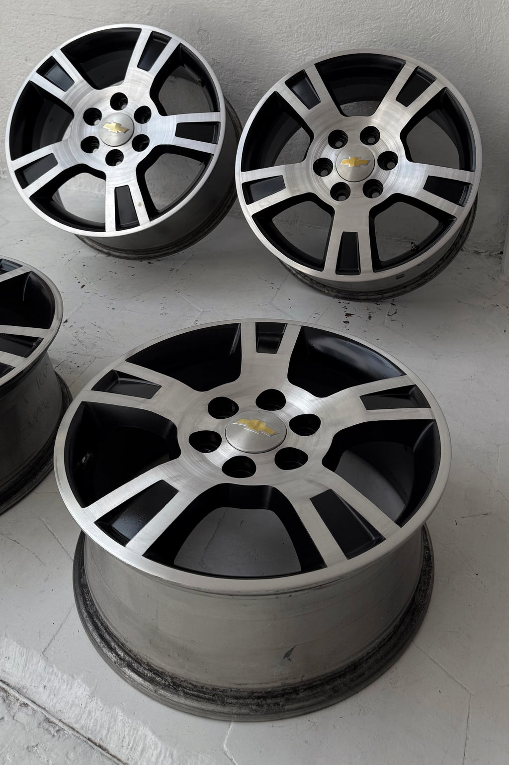 4 Rines Seminuevos 18” Chevrolet Silverado, GMC Sierra, Suburban, Express Van y Tahoe – 6×139