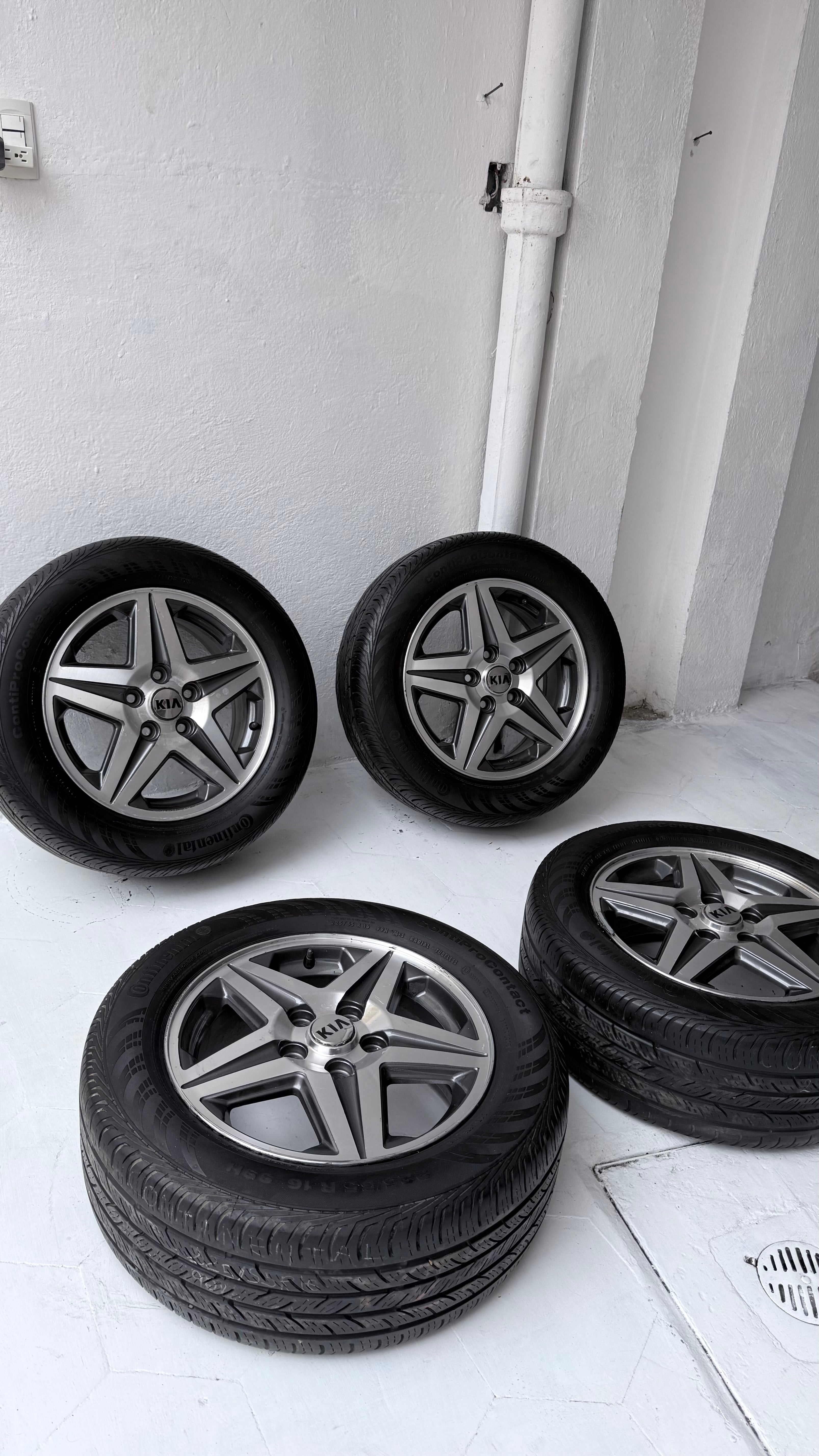 4 Rines con llantas 16” Kia Forte, Optima y Sportage – 5×114