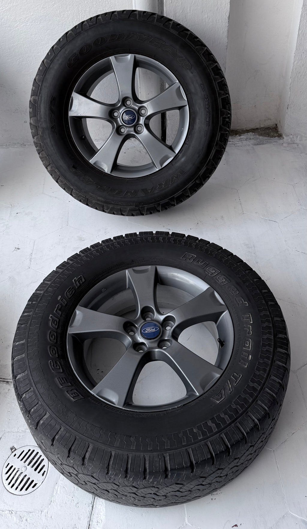 4 Rines con llantas 17” Ford Ranger y Explorer – 5×114