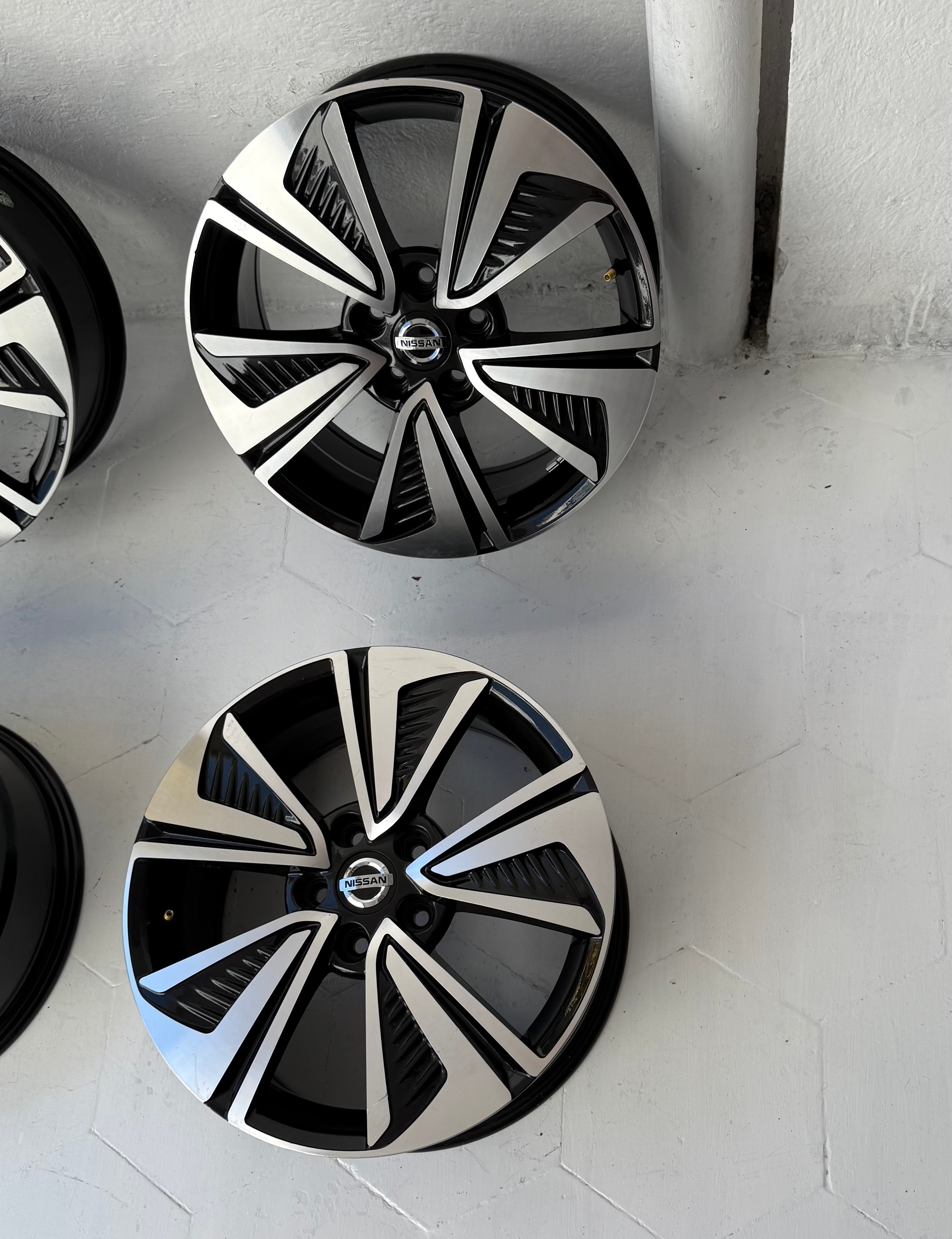 4 Rines 17" Originales Nissan Sentra, Altima y X-Trail 5x114 Nuevos