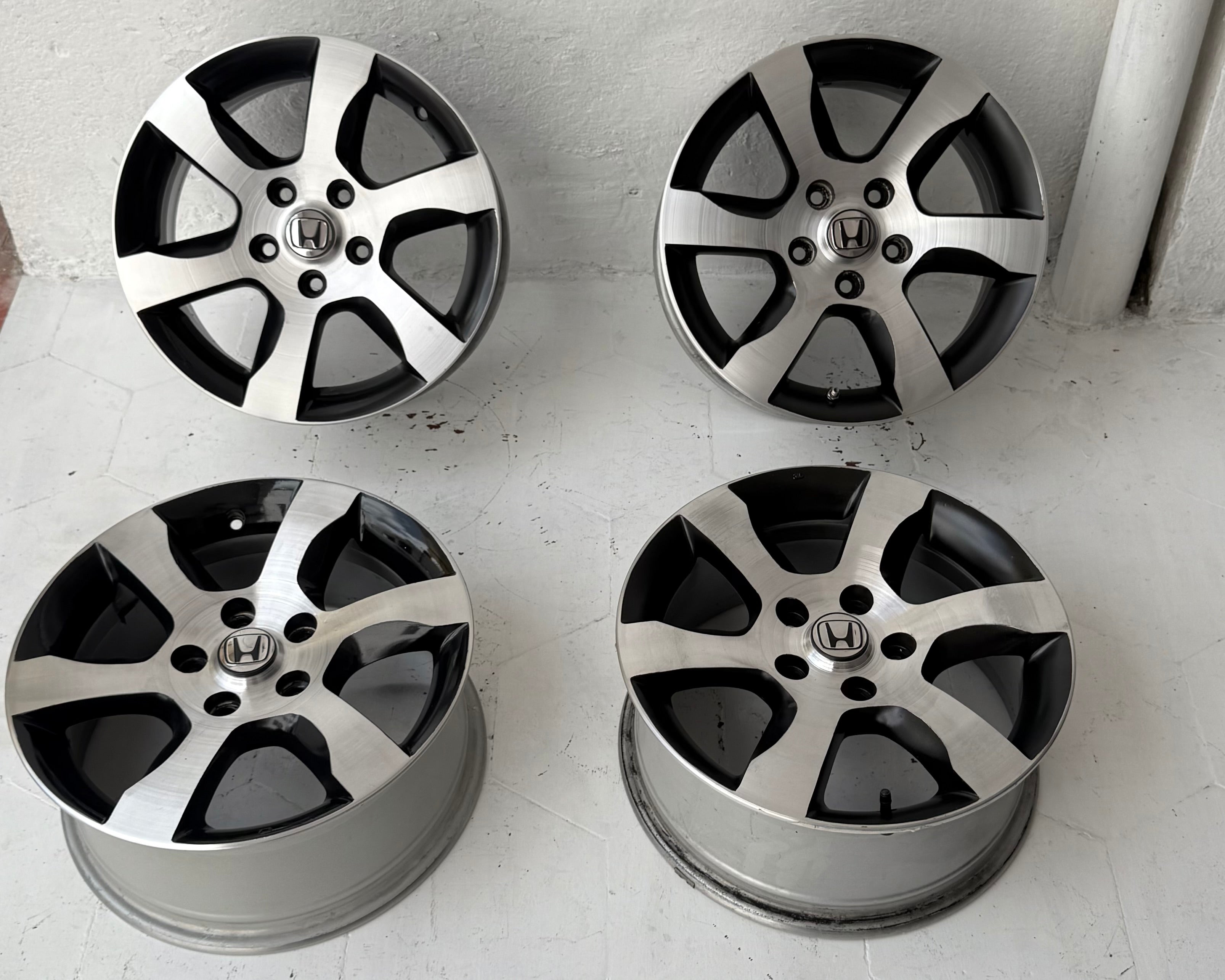 4 Rines 16” Honda Civic, Accord, CR-V, HR-V y Element – 5×114