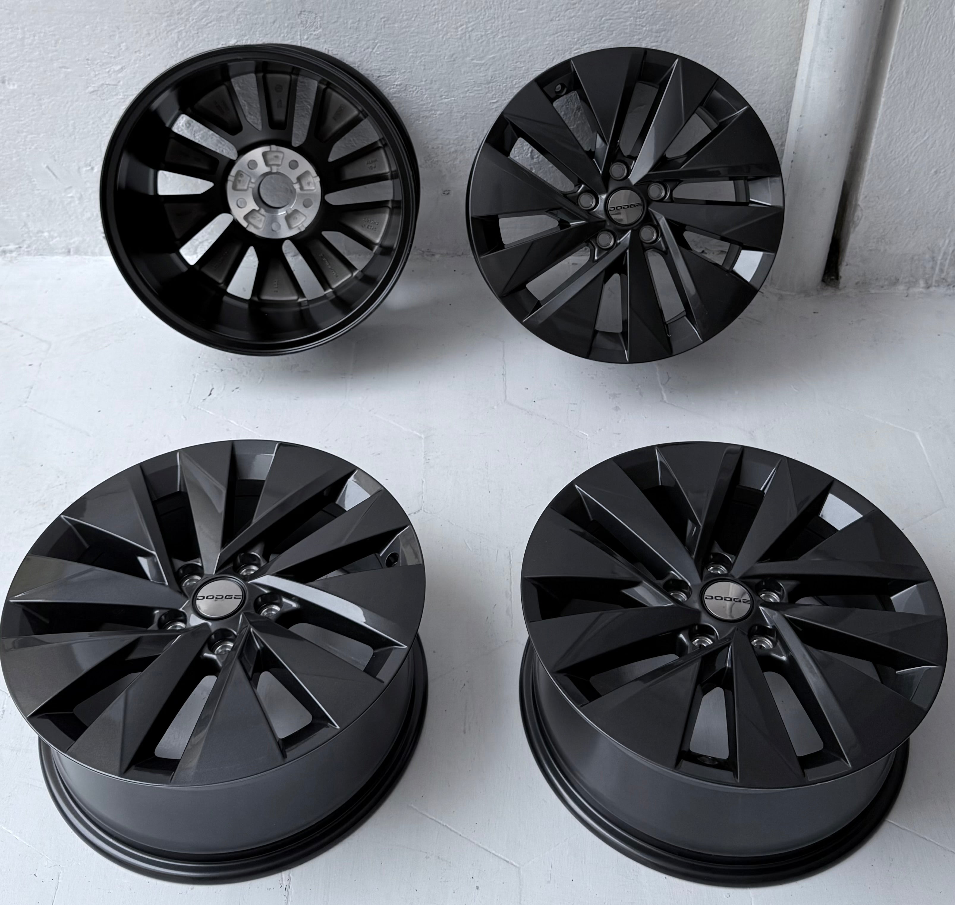 4 Rines 17” Dodge Voyager, Caravan, Nitro, Avenger, 300C y Jeep – 5×114 Nuevos