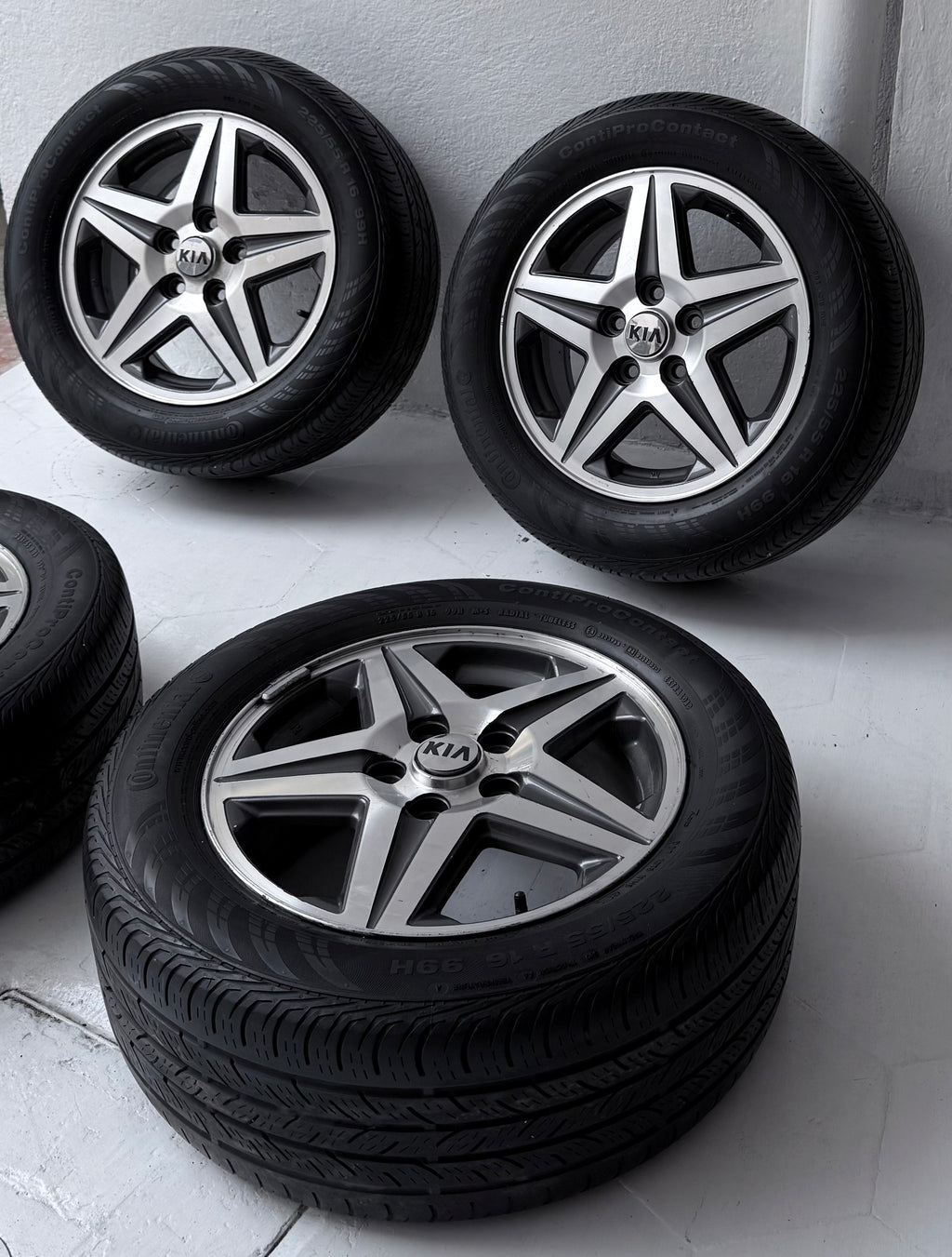 4 Rines con llantas 16” Kia Forte, Optima y Sportage – 5×114