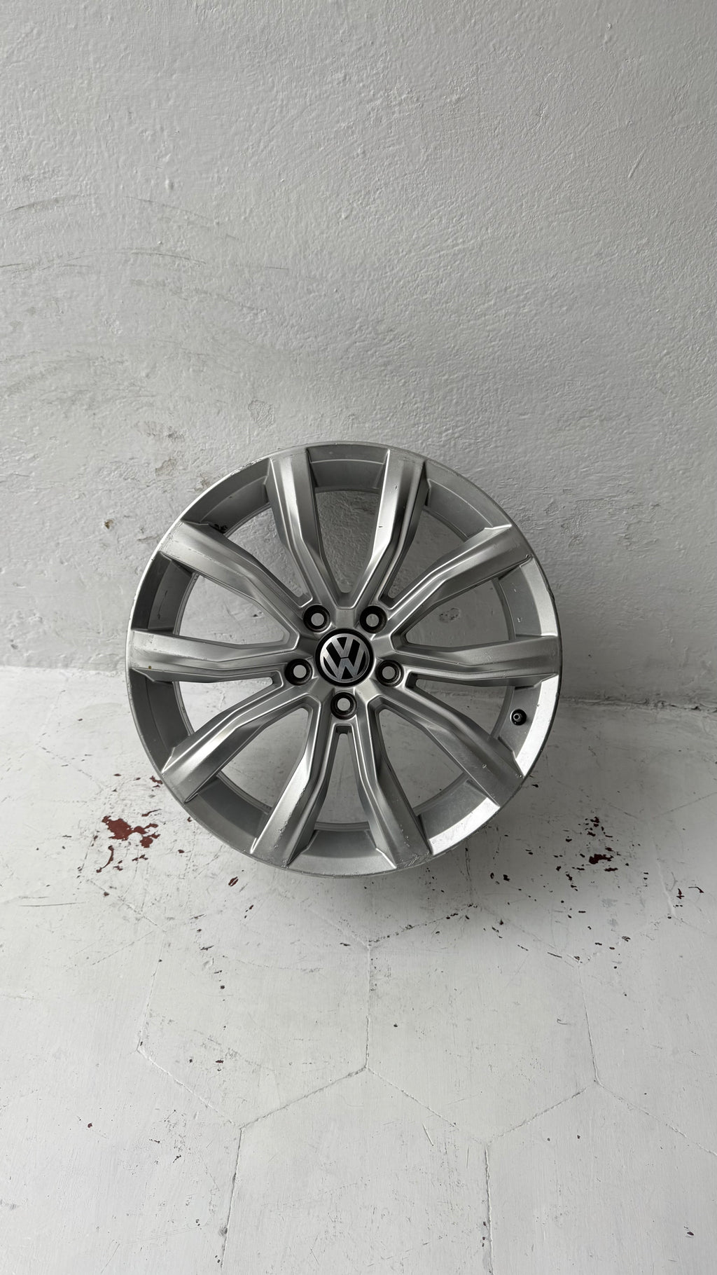 4 Rines 18” Volkswagen Tiguan R-Line – 5×112