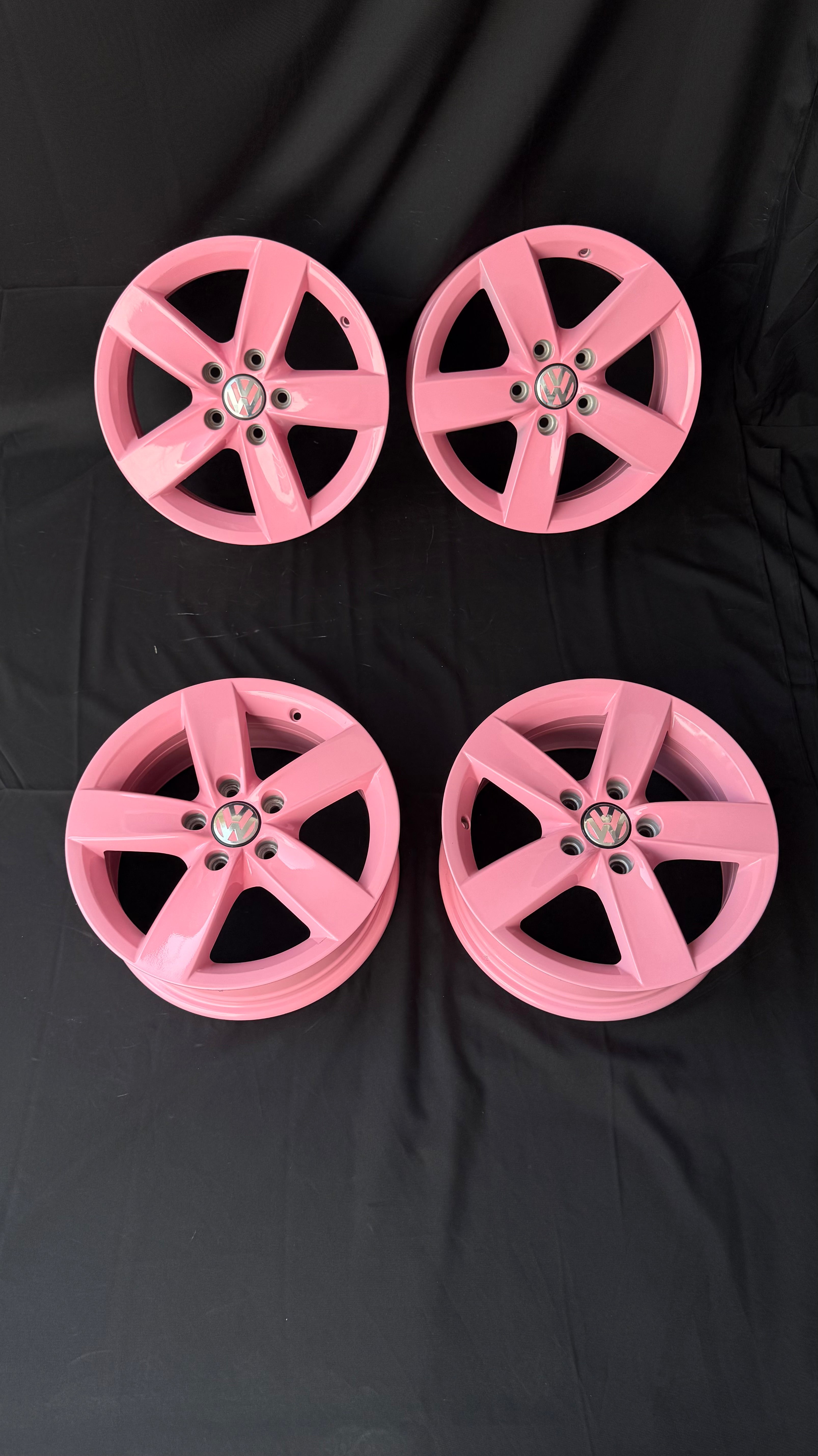 4 Rines 16” Edición Barbie Volkswagen New Beetle Nuevos y Originales