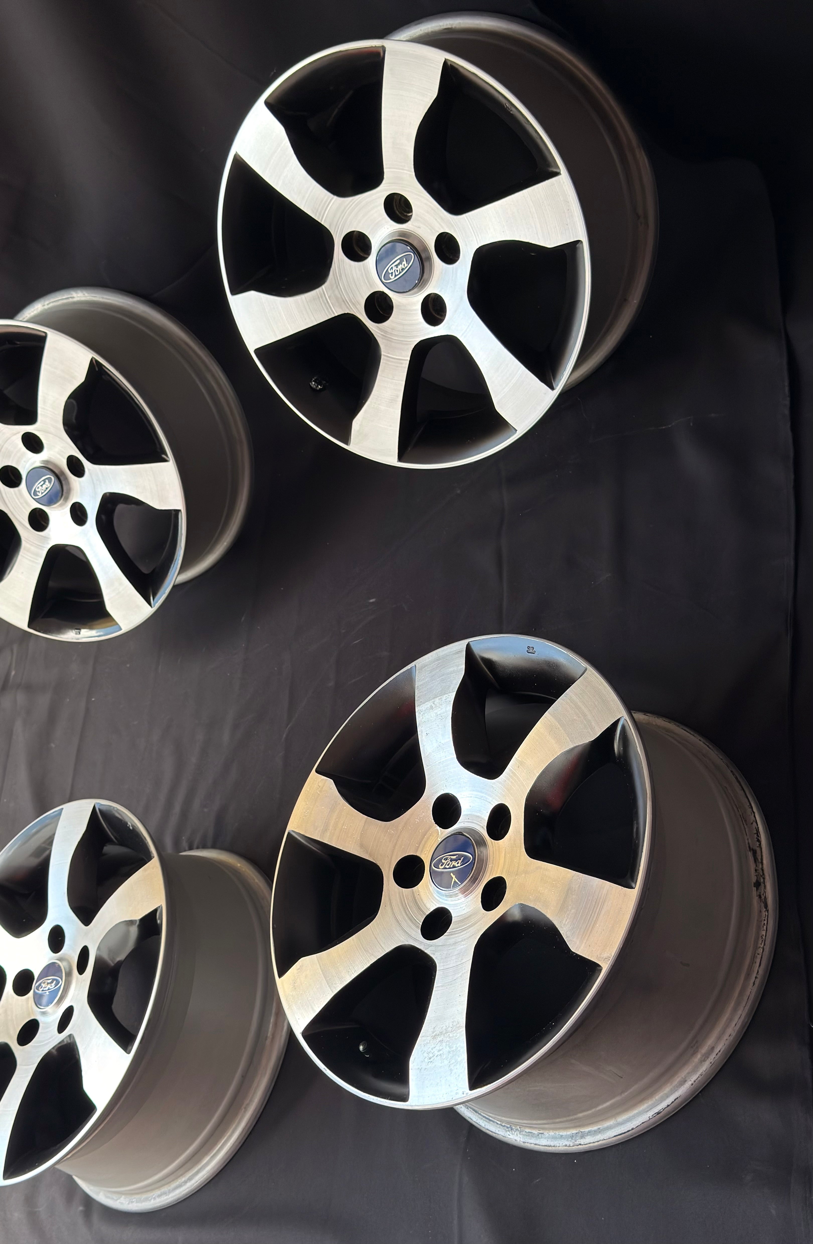4 Rines 16” Ford Mustang, Ranger y Explorer – 5×114