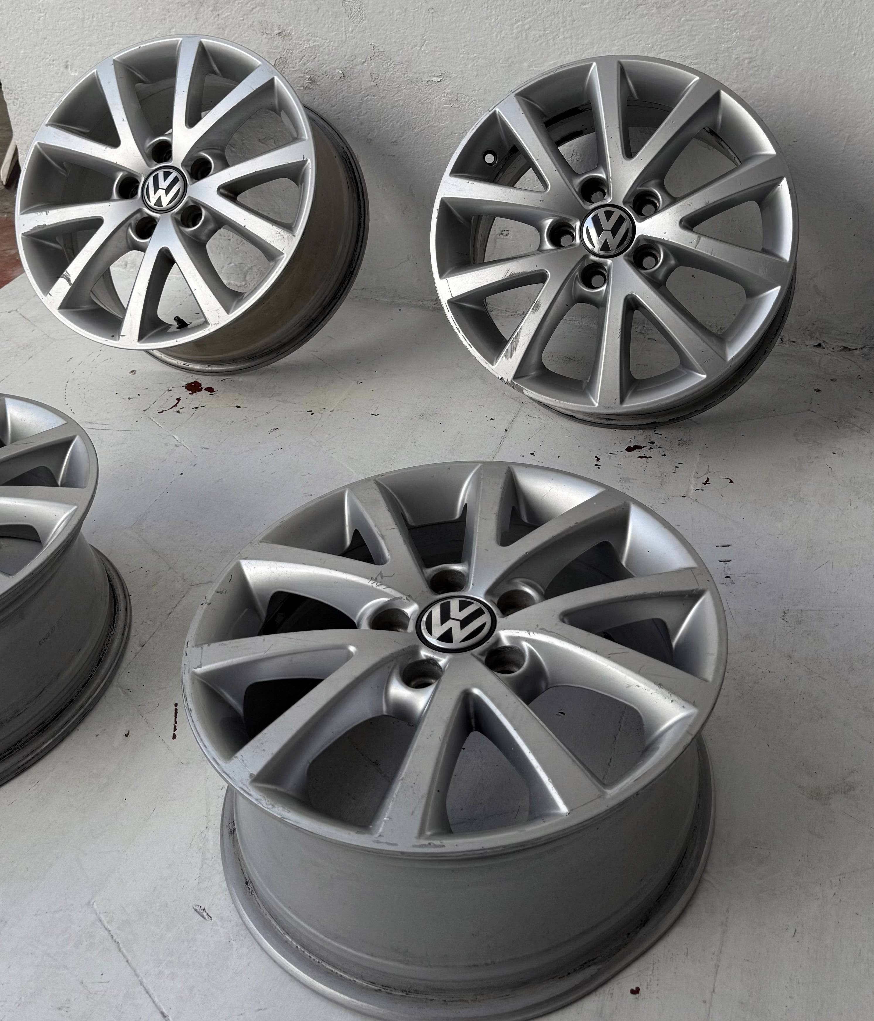 4 Rines 16” Volkswagen Golf y Jetta MK6, MK7 – 5×112