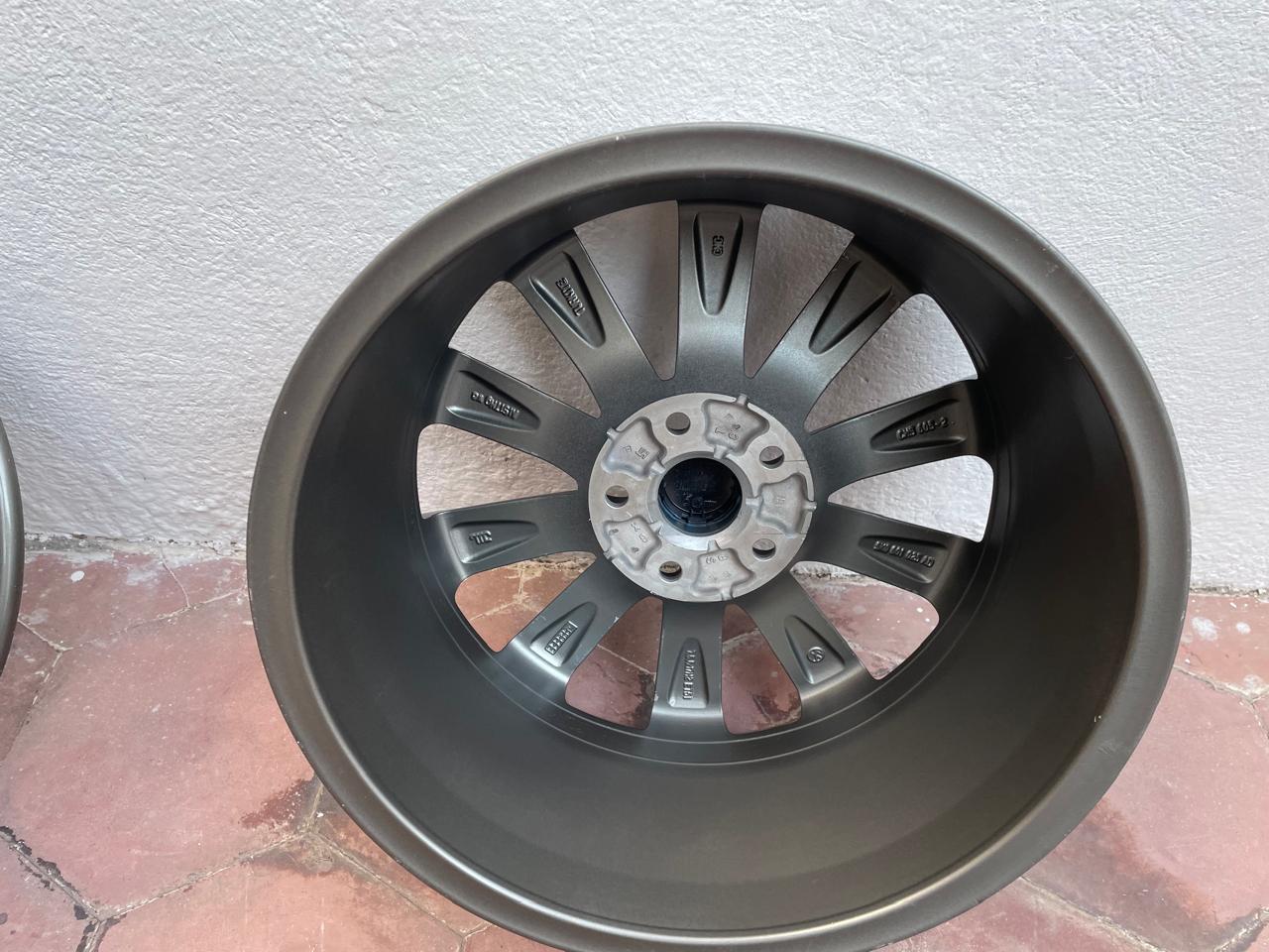 Juego de 4 Rines 17" Seminuevos Volkswagen Taos Jetta MK7 MK6 New Beetle Passat Bora Originales 5x112
