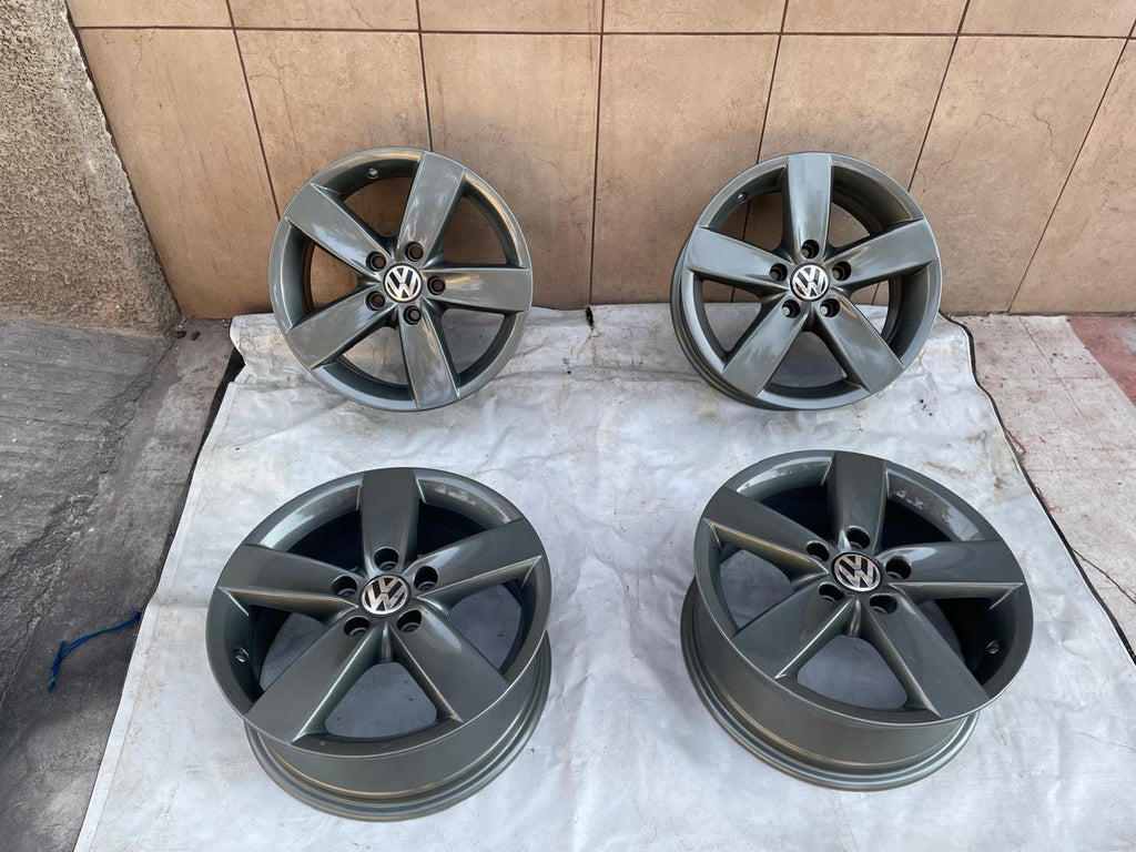 4 Rines 16" Volkswagen Guinness Originales Jetta MK7 MK6 Tiguan Bora 5x112 Seminuevos