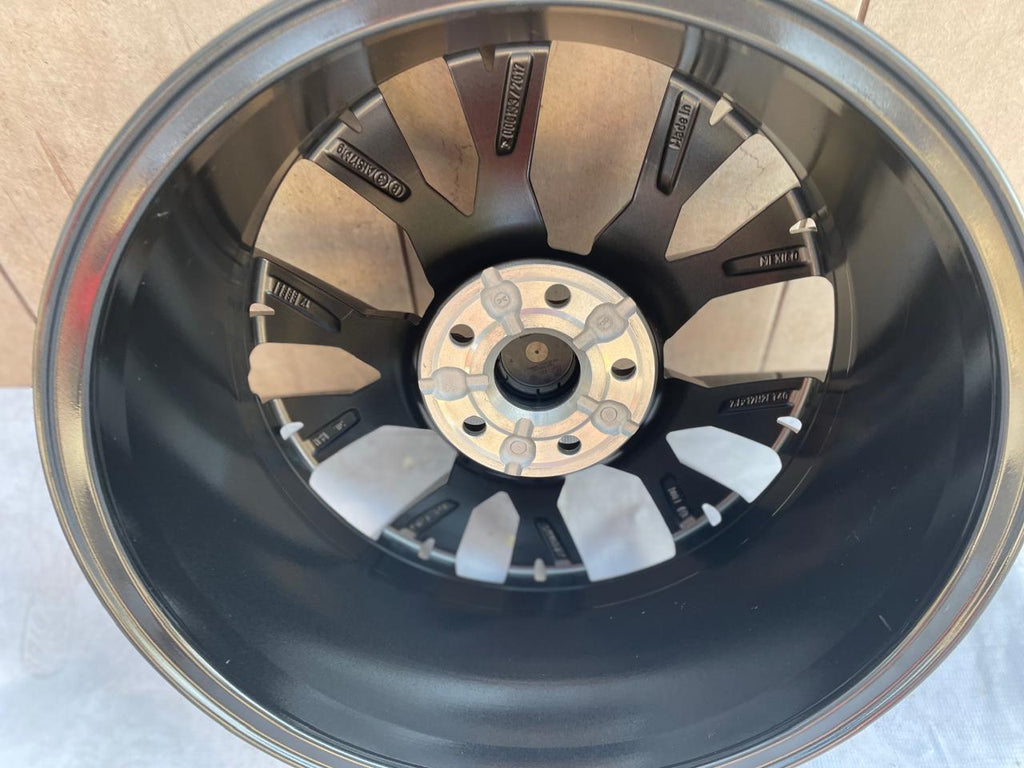 1 Rin 17" Volkswagen TAOS TIGUAN JETTA MK7 MK6 Original 5x112 Negro Brillante