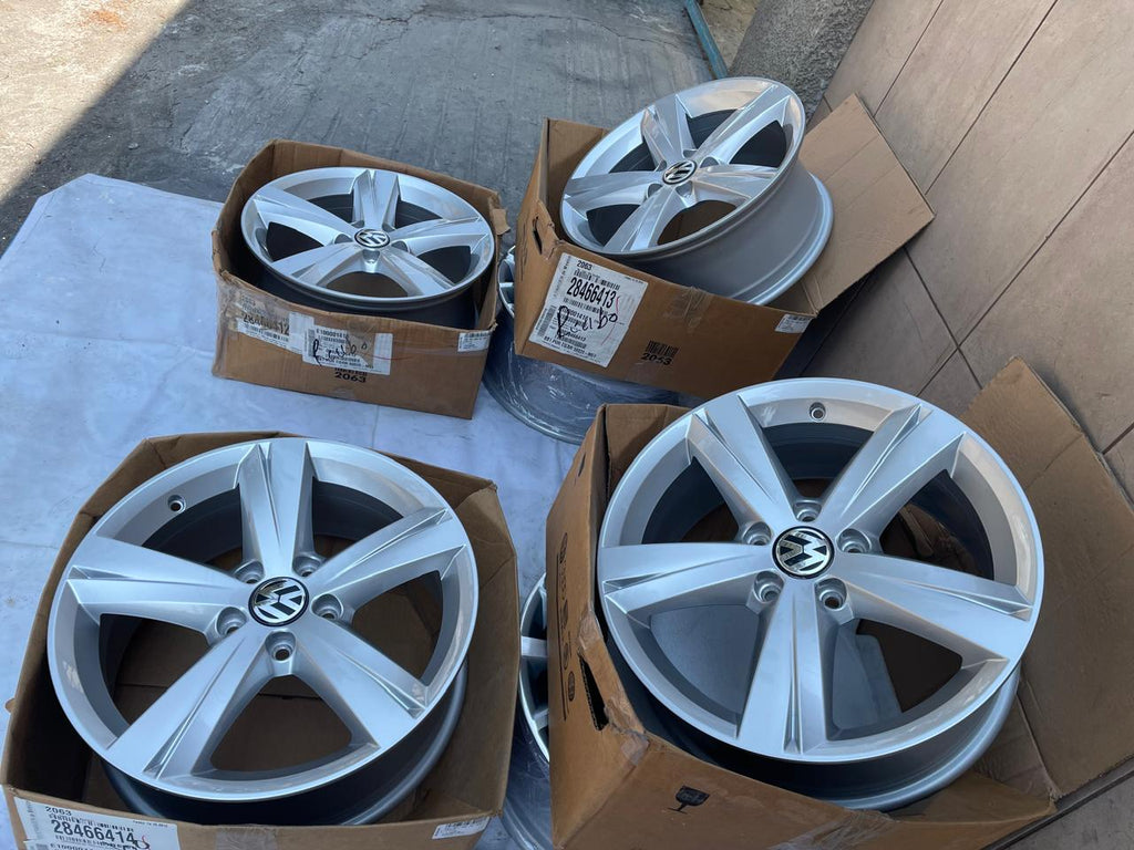 4 Rines 17" Volkswagen Taos Tiguan Jetta MK7 MK6 Passat Originales 5x112 Nuevos