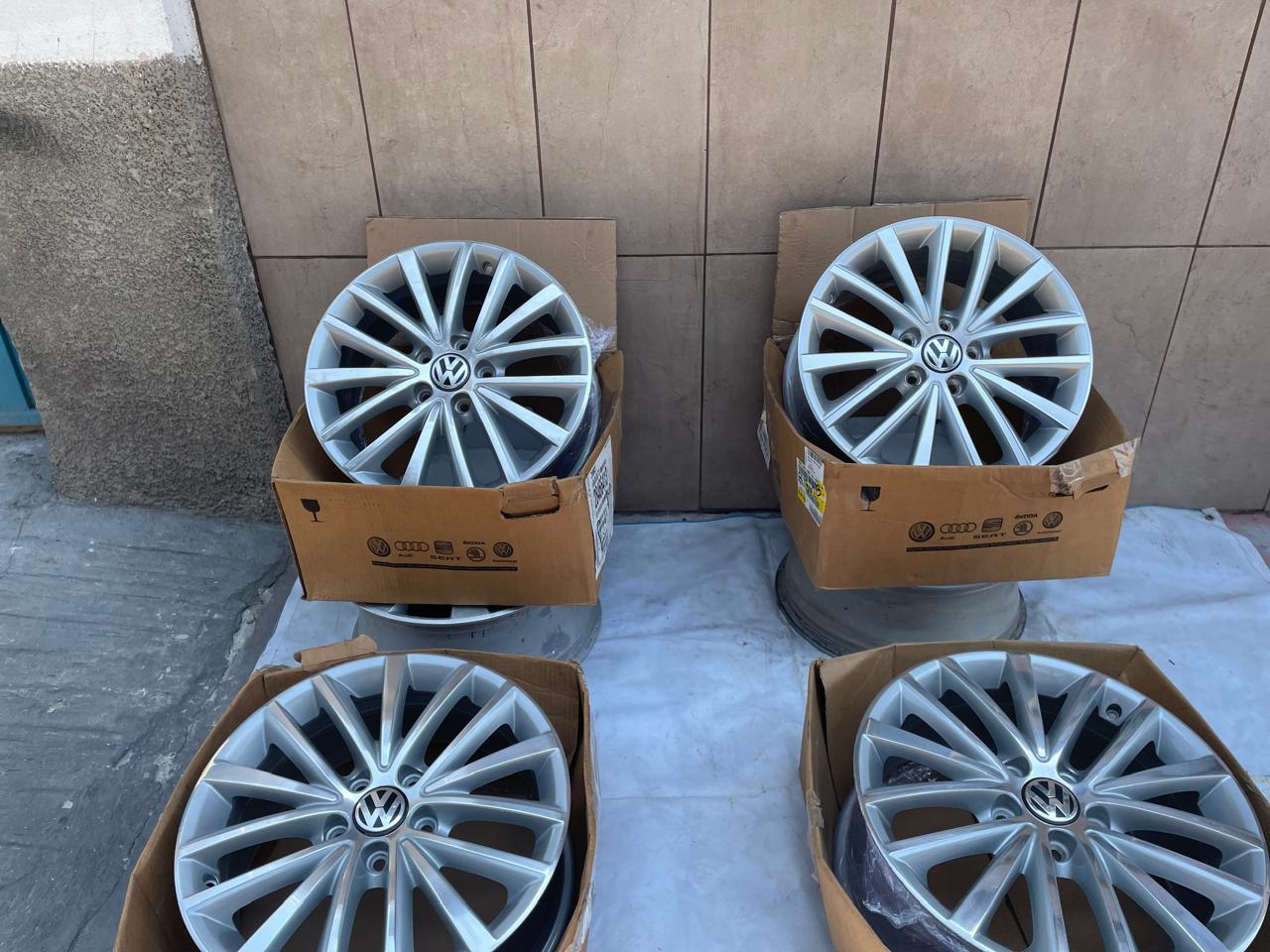 4 Rines 16" Volkswagen Sport Jetta MK6 Jetta MK7 Tiguan Taos Passat Originales 5x112 Nuevos