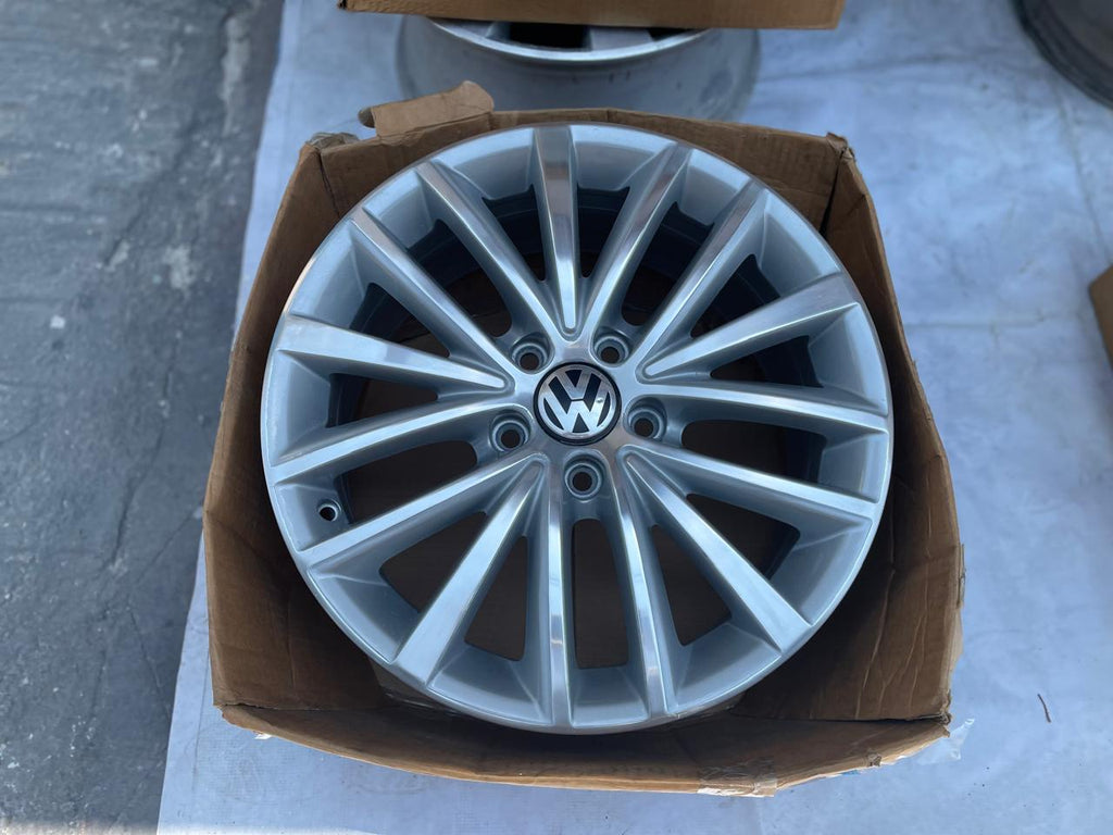 4 Rines 16" Volkswagen Sport Jetta MK6 Jetta MK7 Tiguan Taos Passat Originales 5x112 Nuevos
